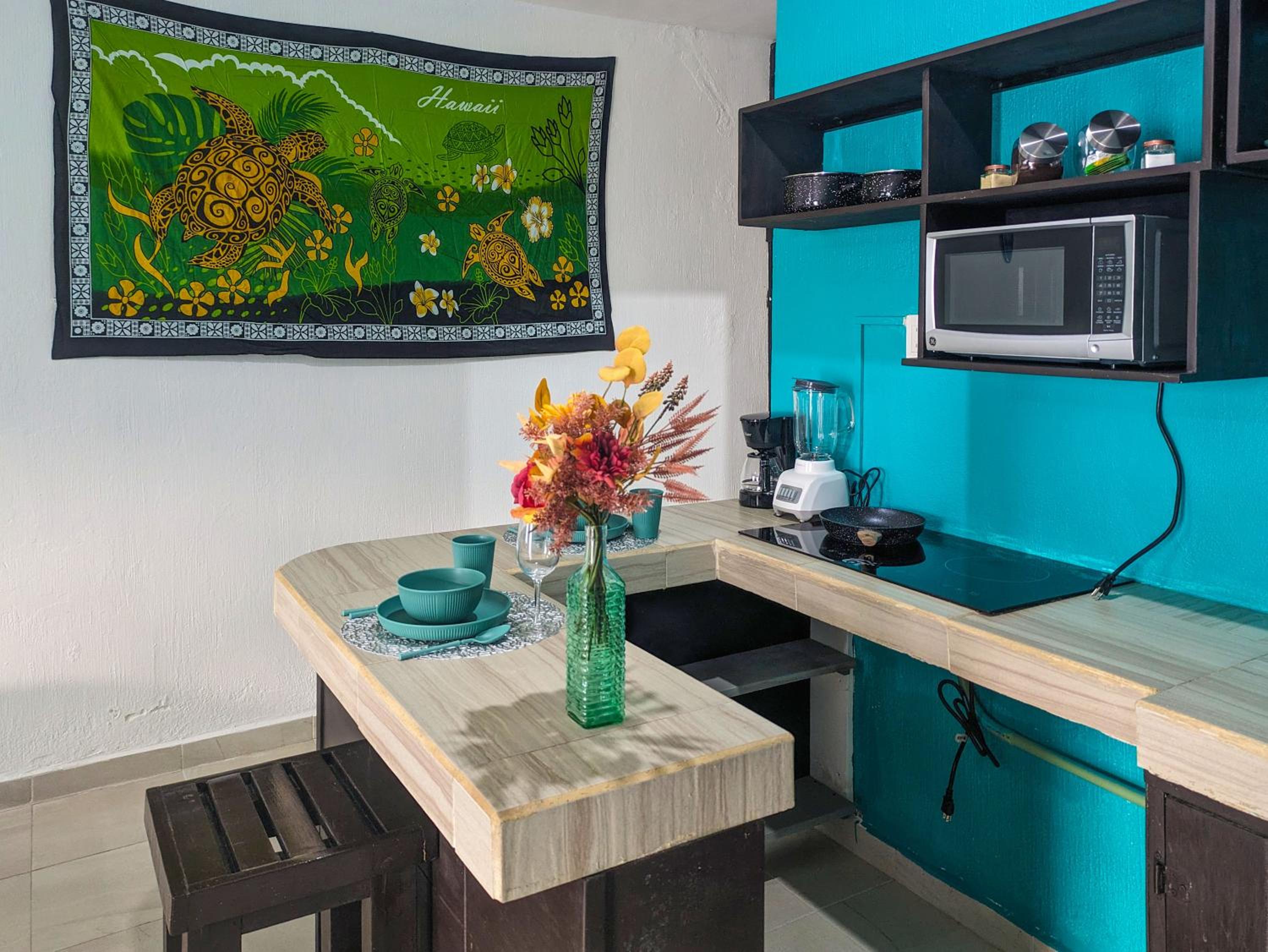 Family Escape 2 Private Apartments Sleeps 8 500m Beach Kitchen AC Value Stay Top Rated Host 1B4A