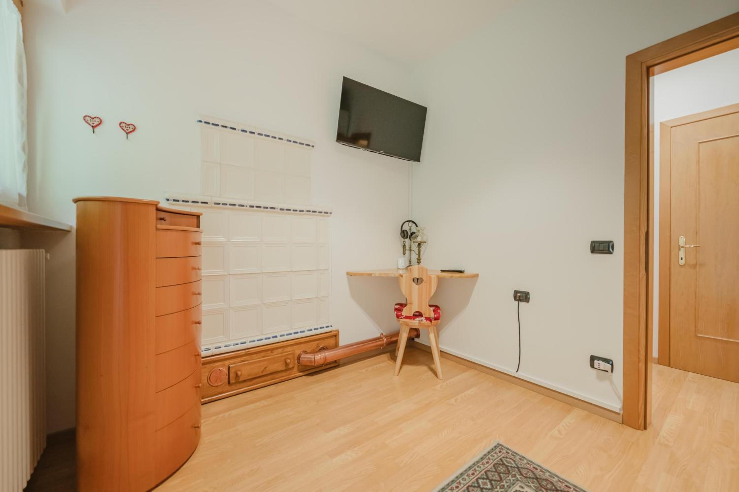 I Folli di Alleghe Apartment - Parking & Wi-Fi