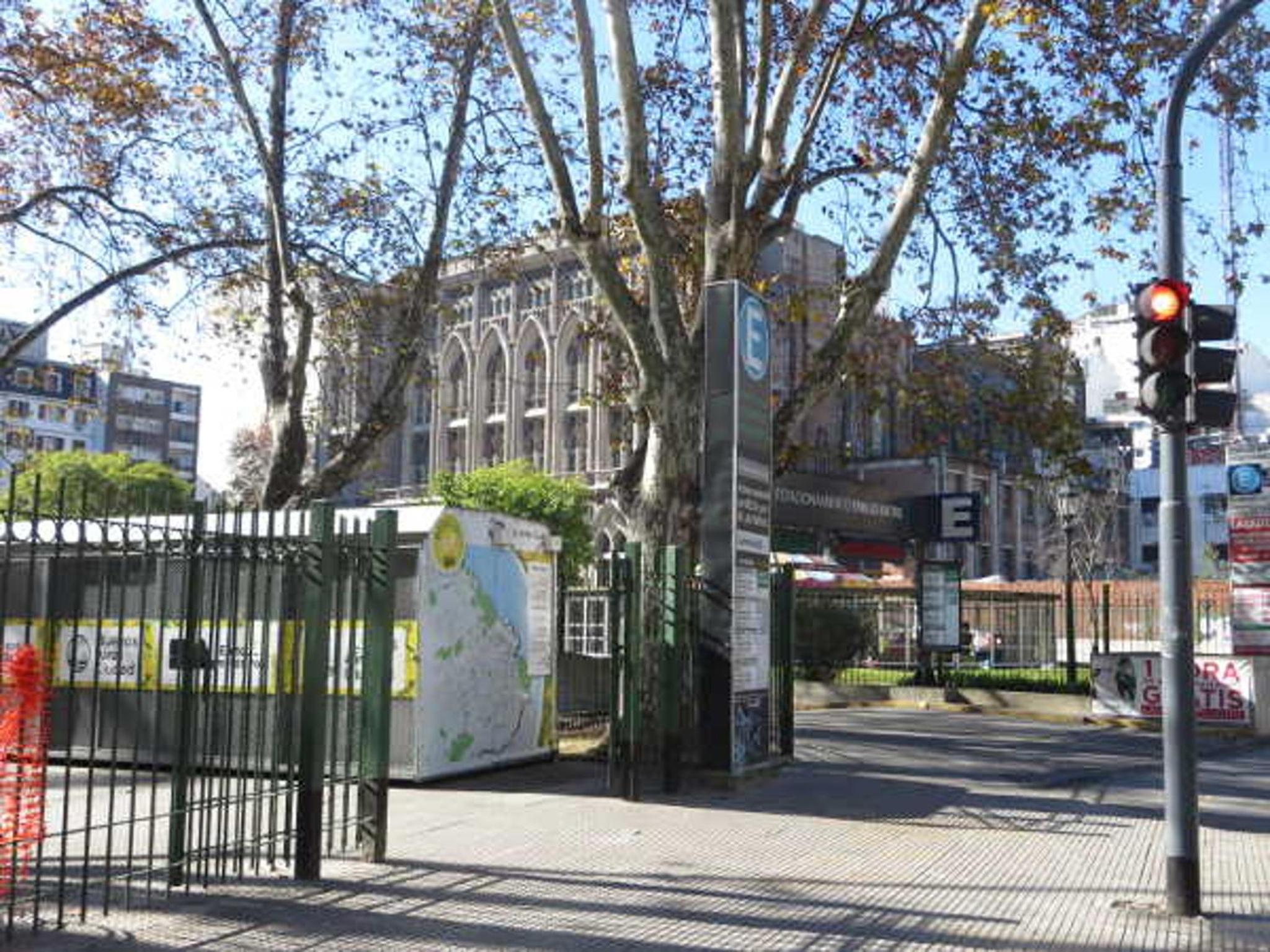 Sunny Recoleta Apartment