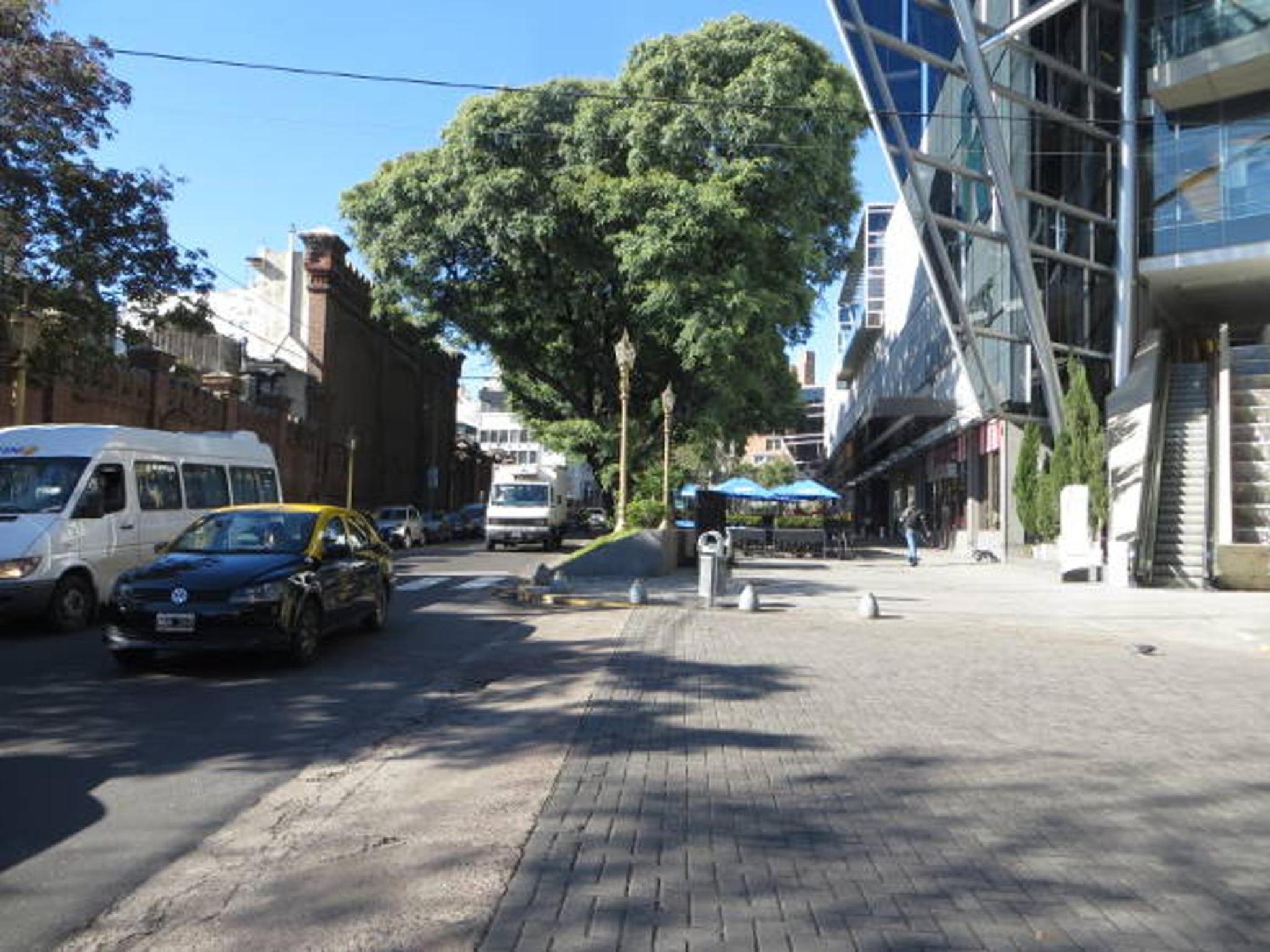 Sunny Recoleta Apartment