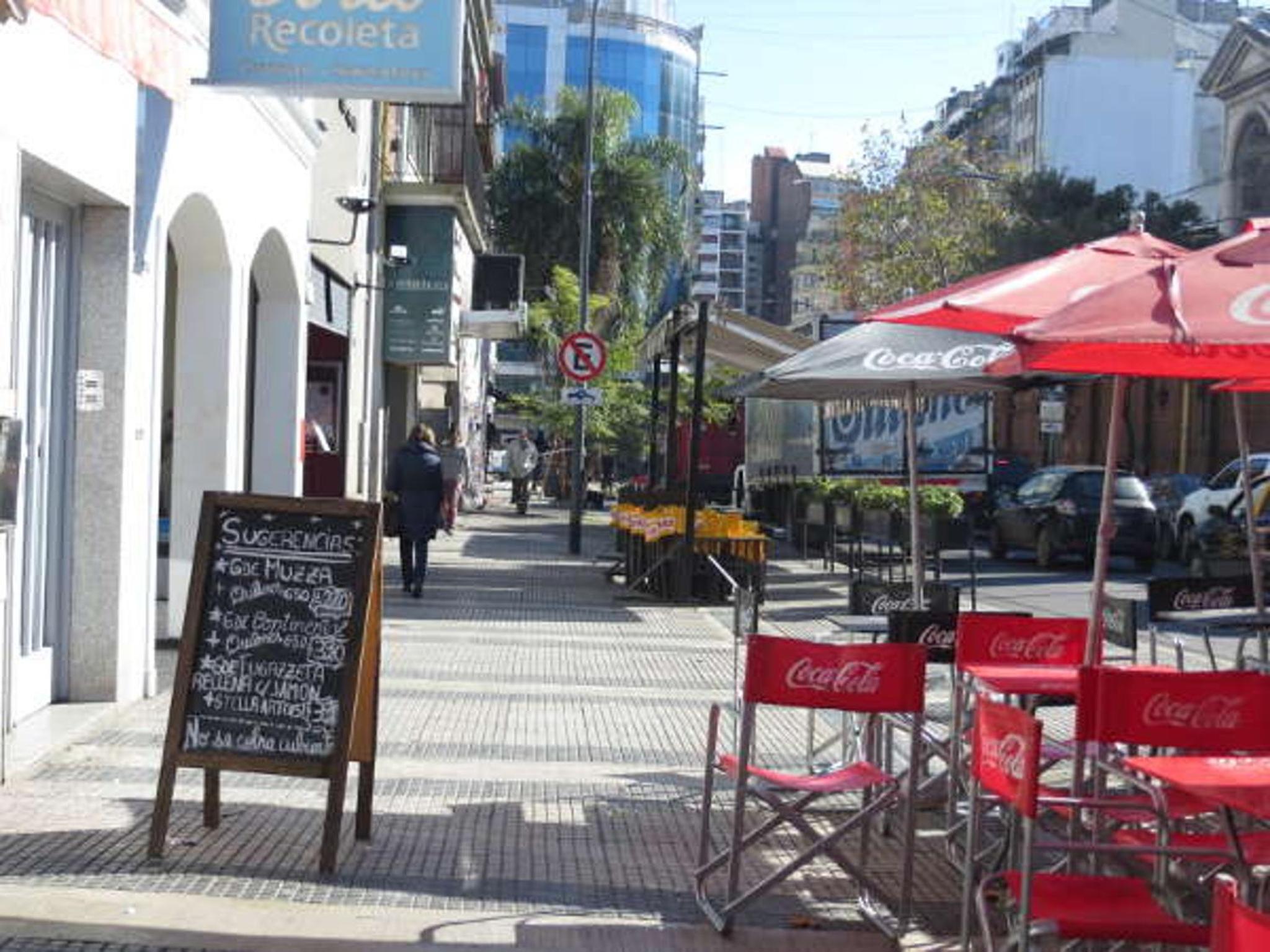 Sunny Recoleta Apartment