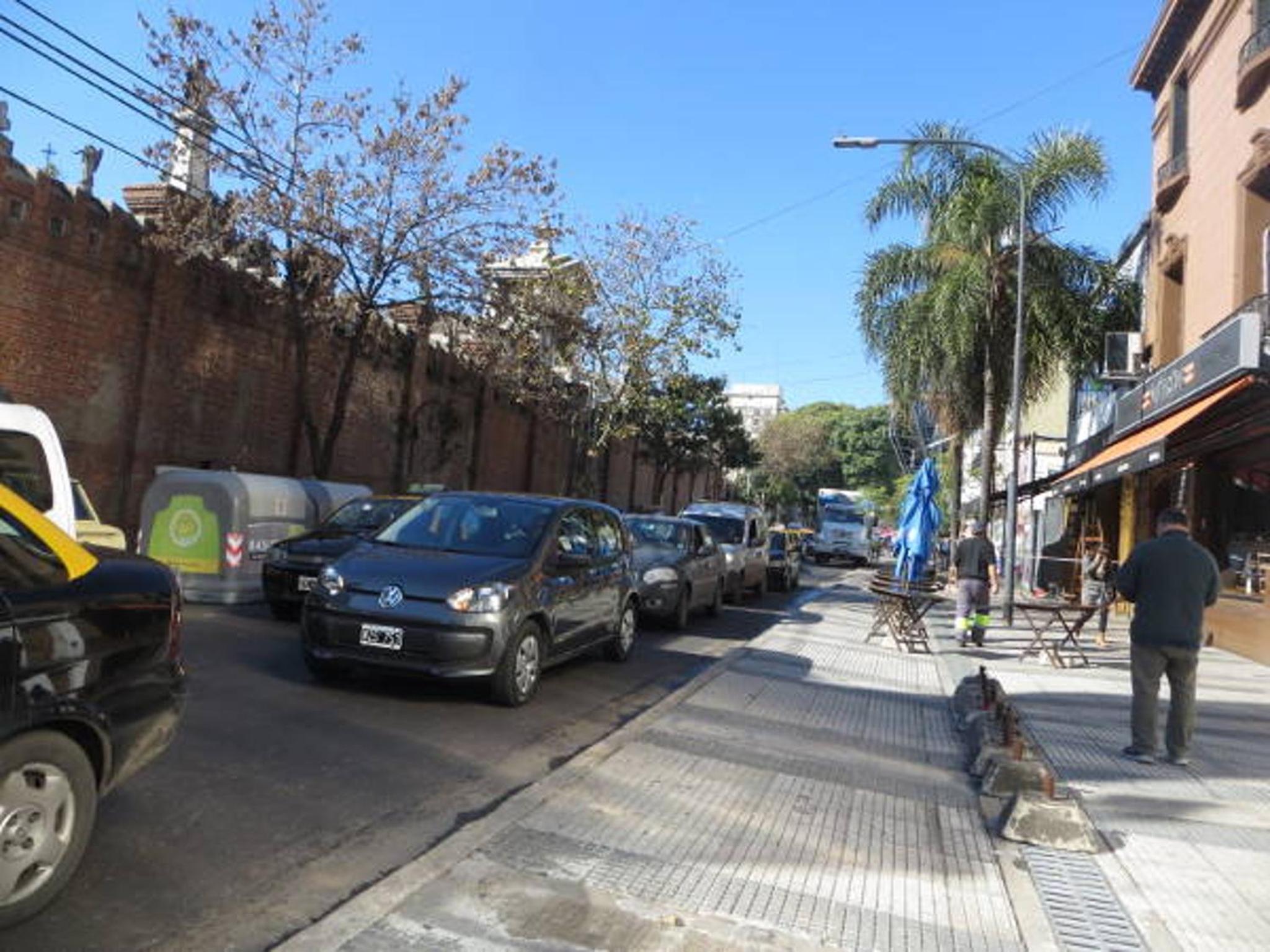 Sunny Recoleta Apartment