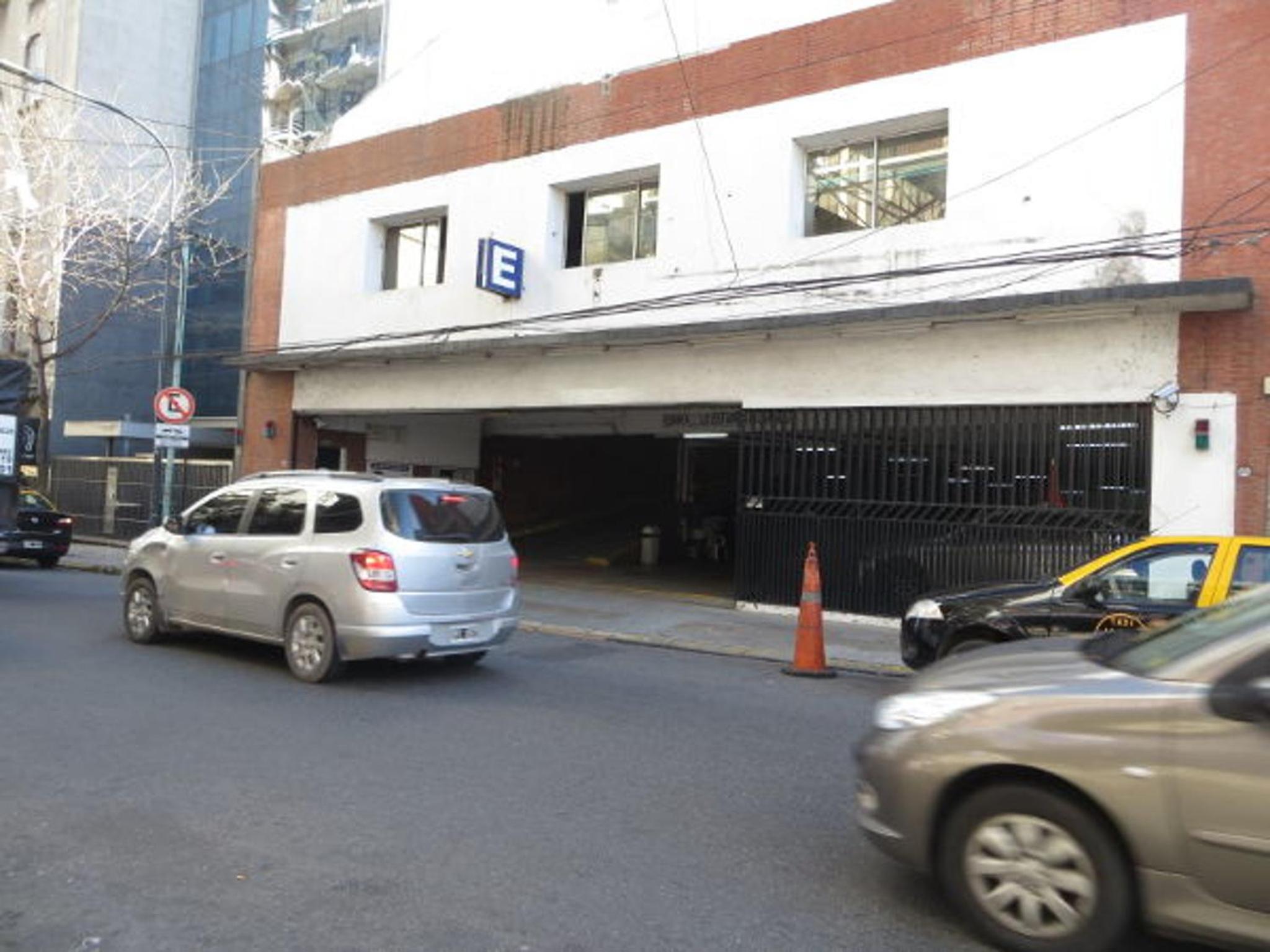 Sunny Recoleta Apartment
