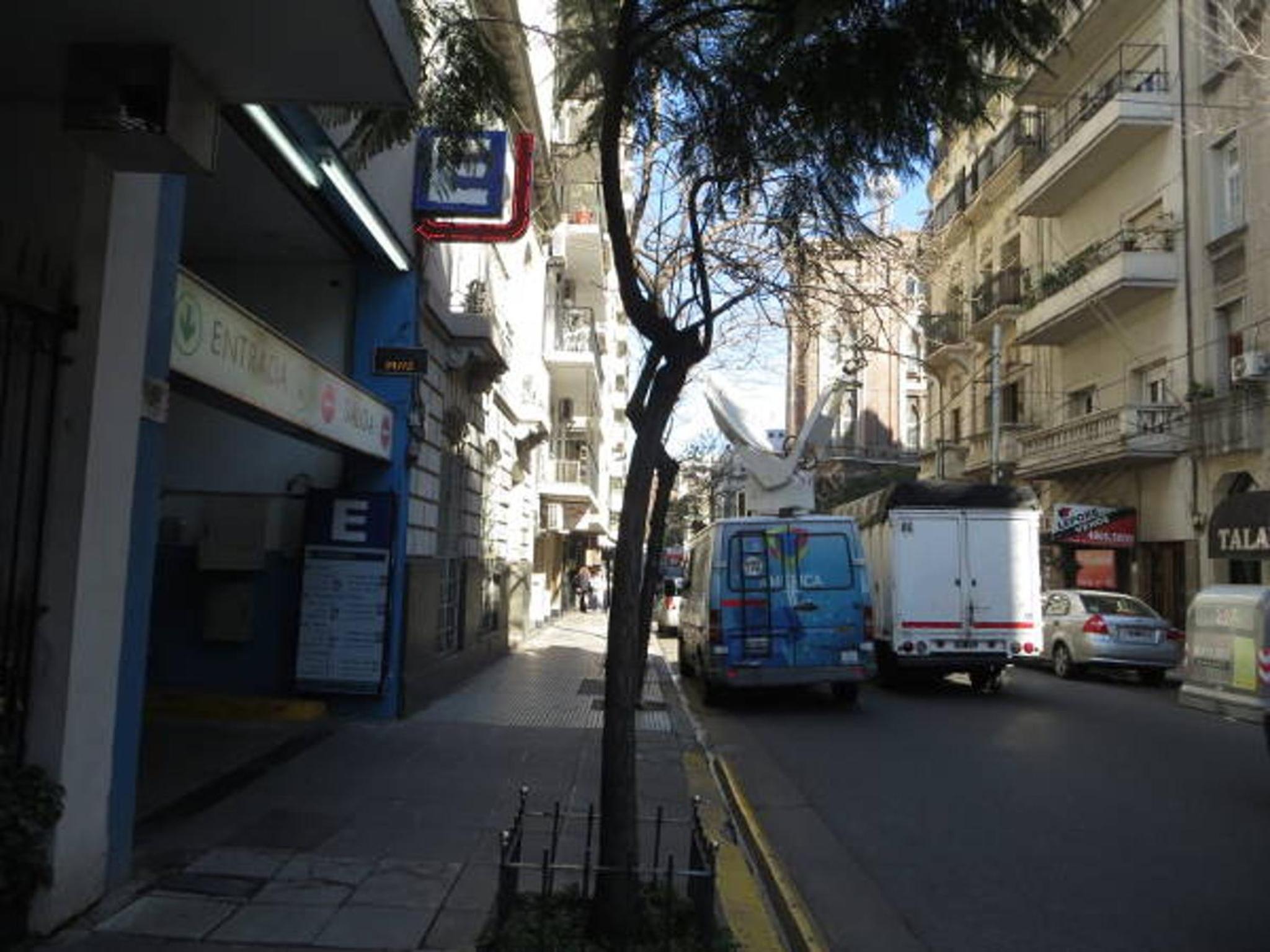Sunny Recoleta Apartment