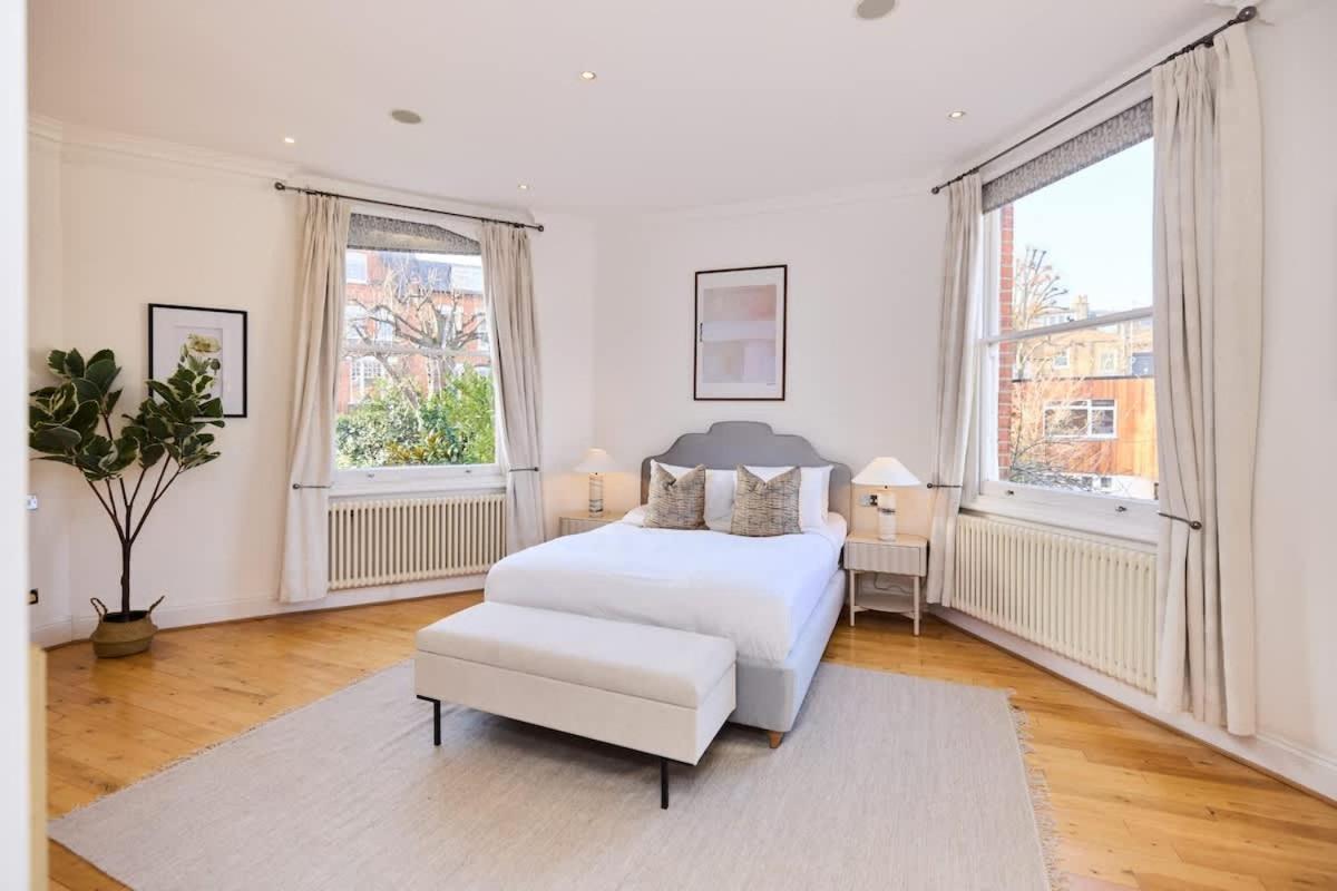 The Hampstead Getaway