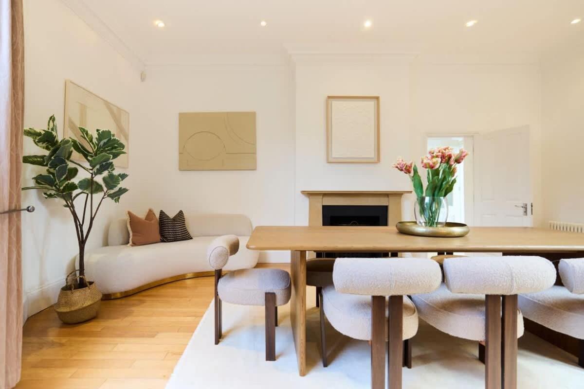 The Hampstead Getaway