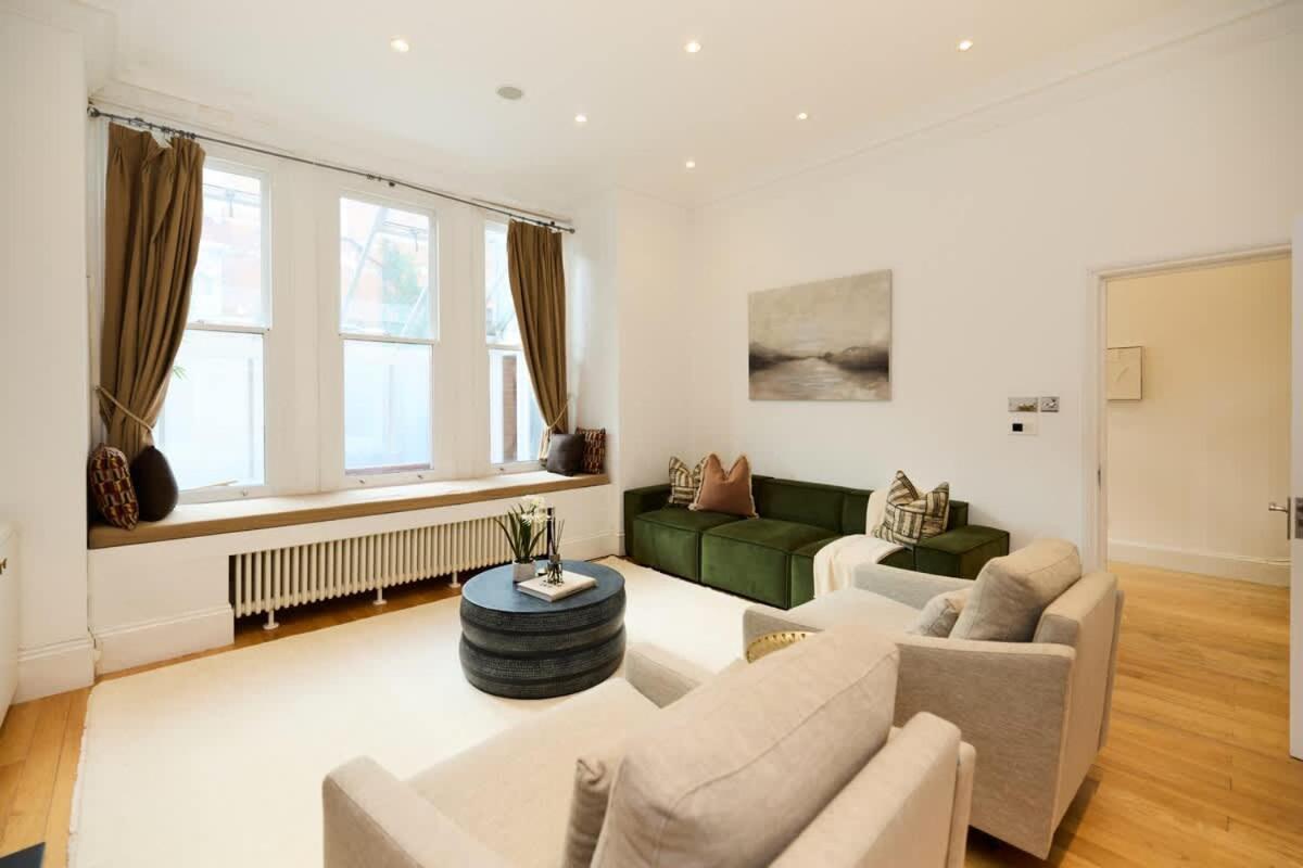 The Hampstead Getaway