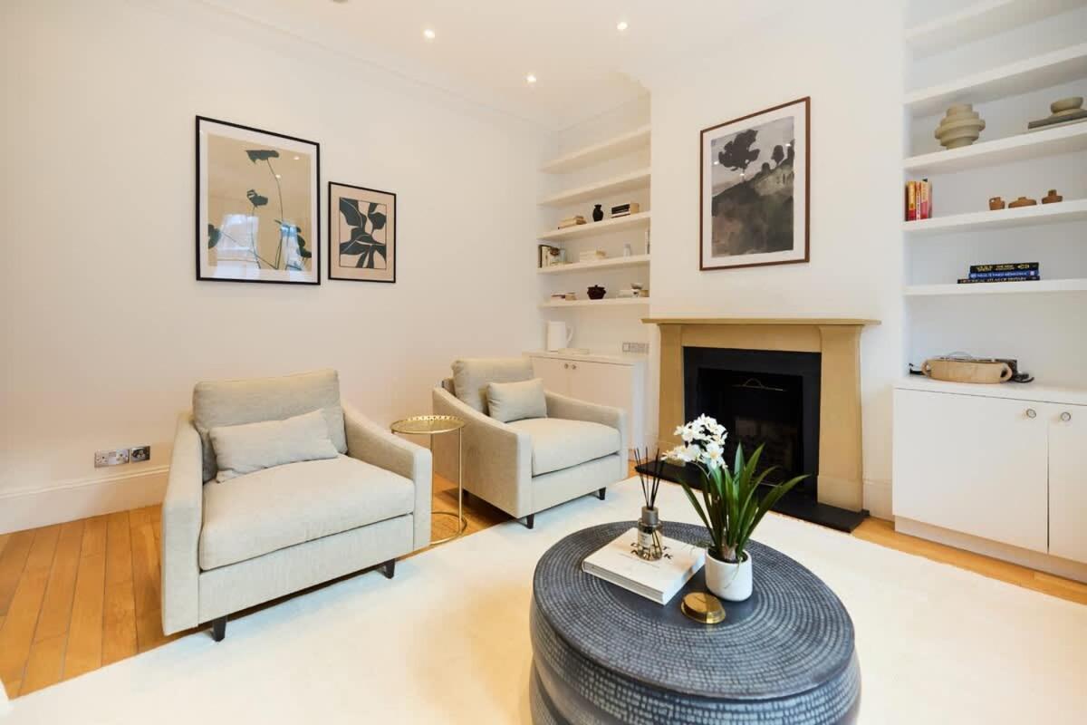 The Hampstead Getaway