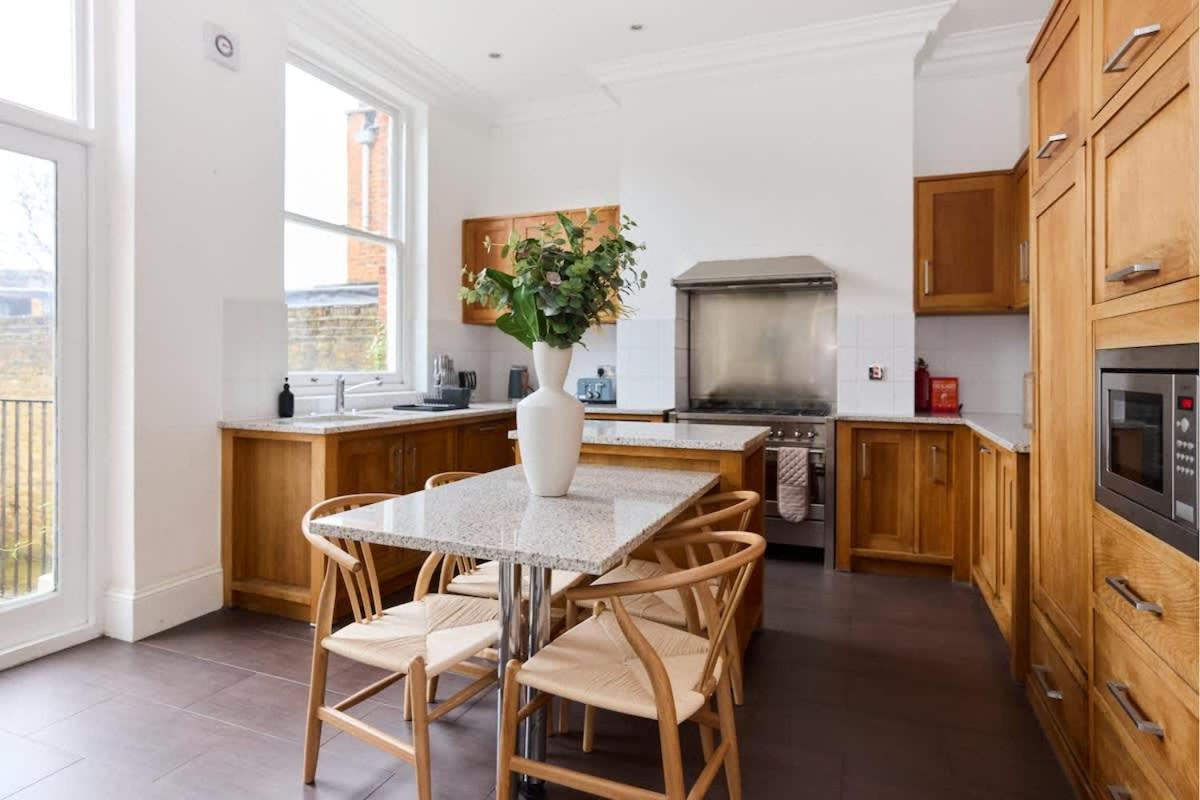 The Hampstead Getaway