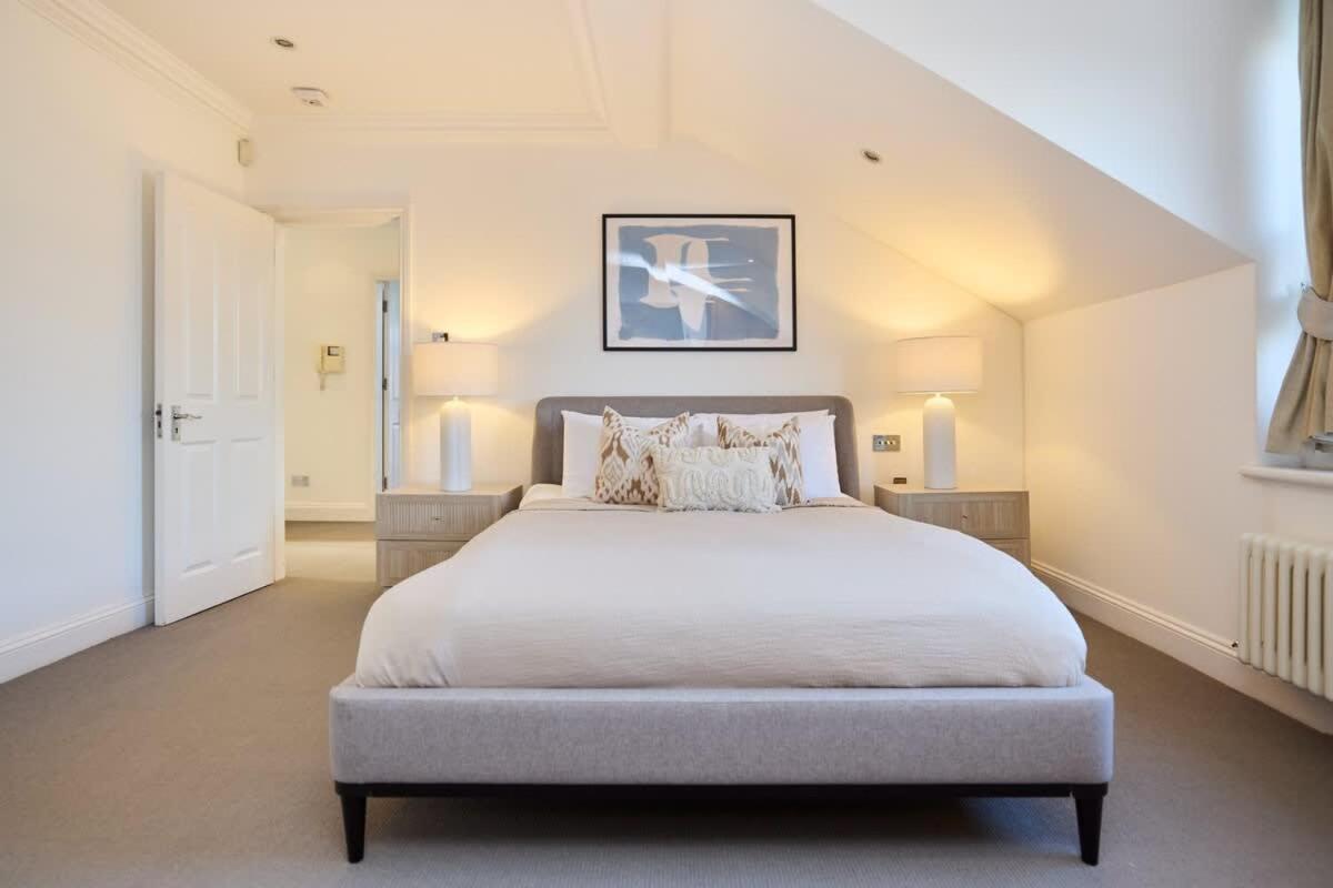 The Hampstead Getaway