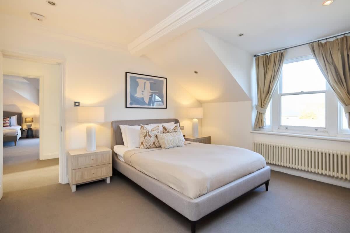 The Hampstead Getaway