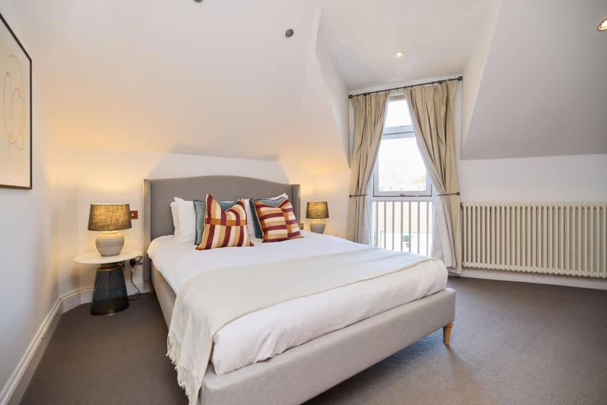 The Hampstead Getaway