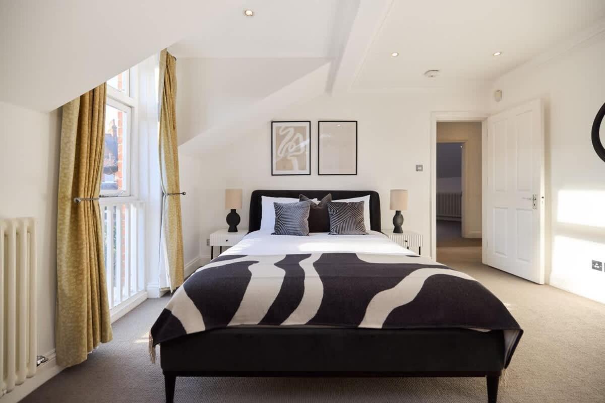 The Hampstead Getaway