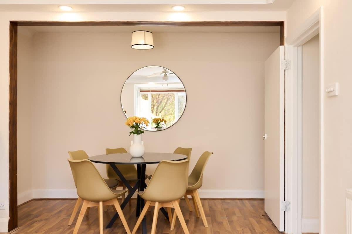 The Randall Retreat - Spacious 4BDR Home with Garden