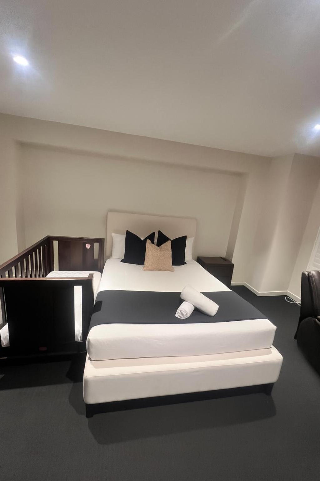Aria Luxe - Modern, Spacious