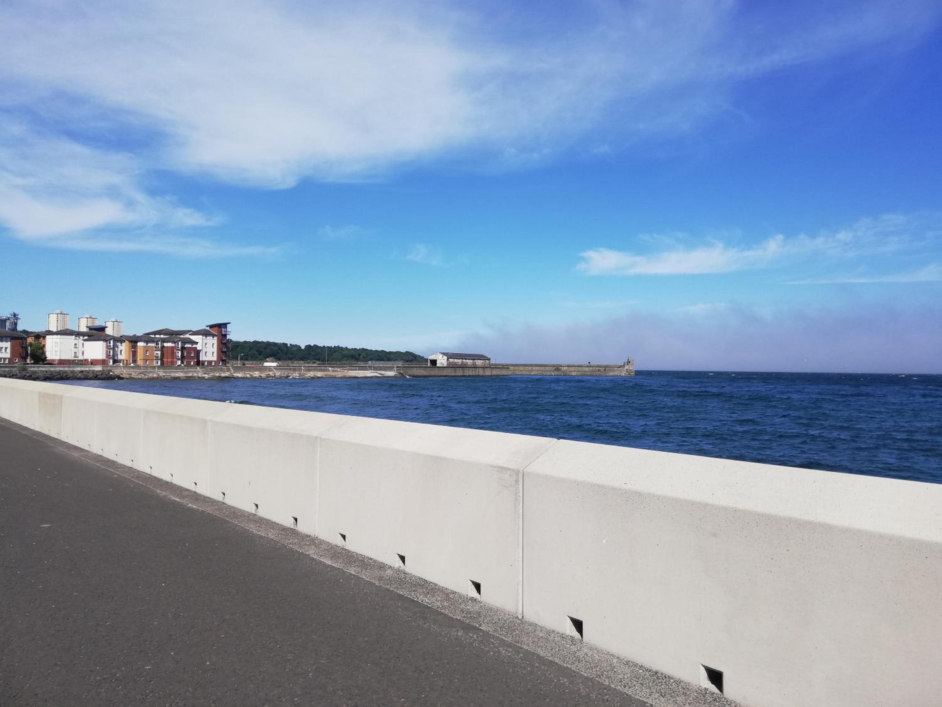 Kirkcaldy High Street Modern studio