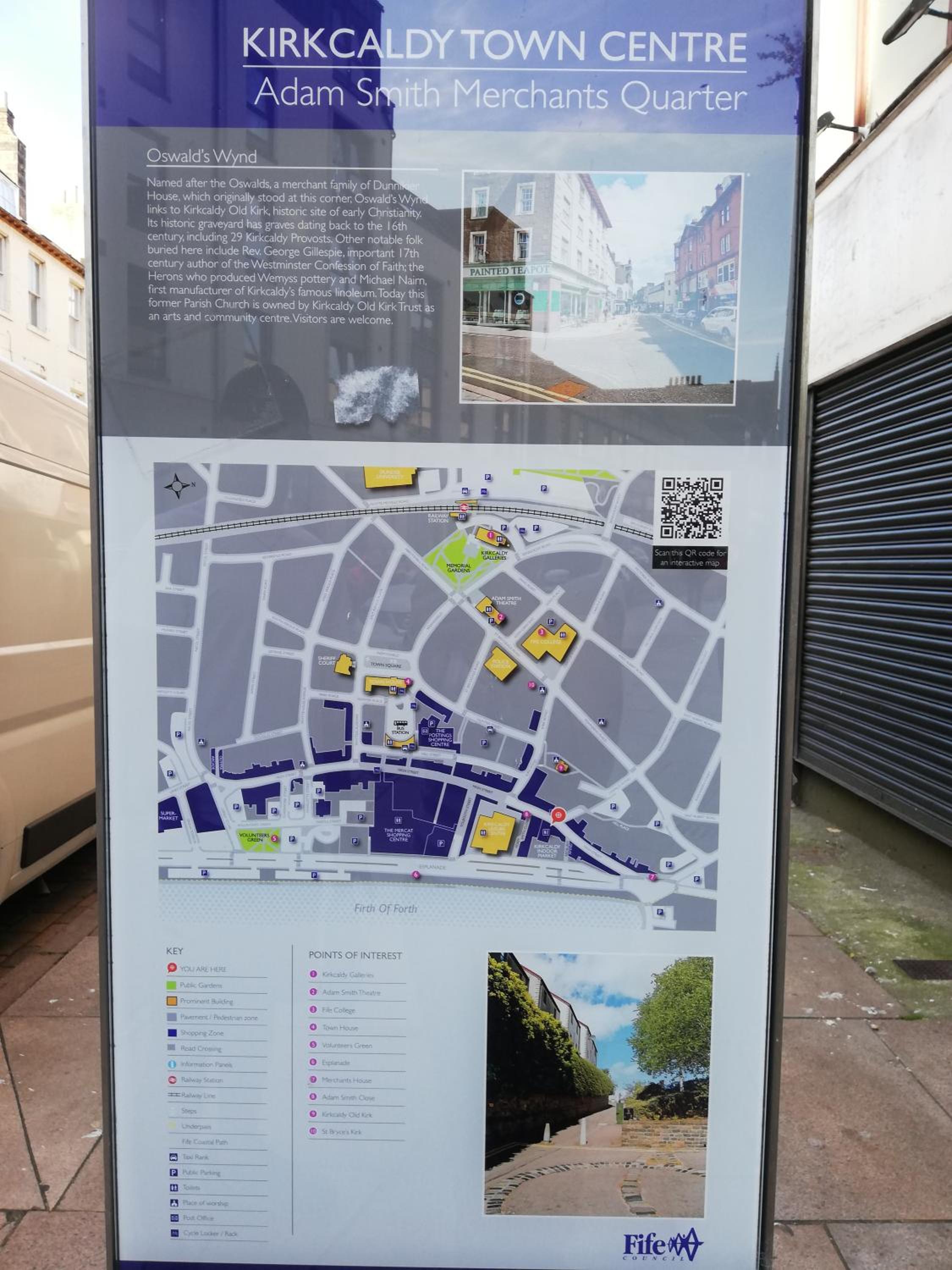Kirkcaldy High Street Modern studio