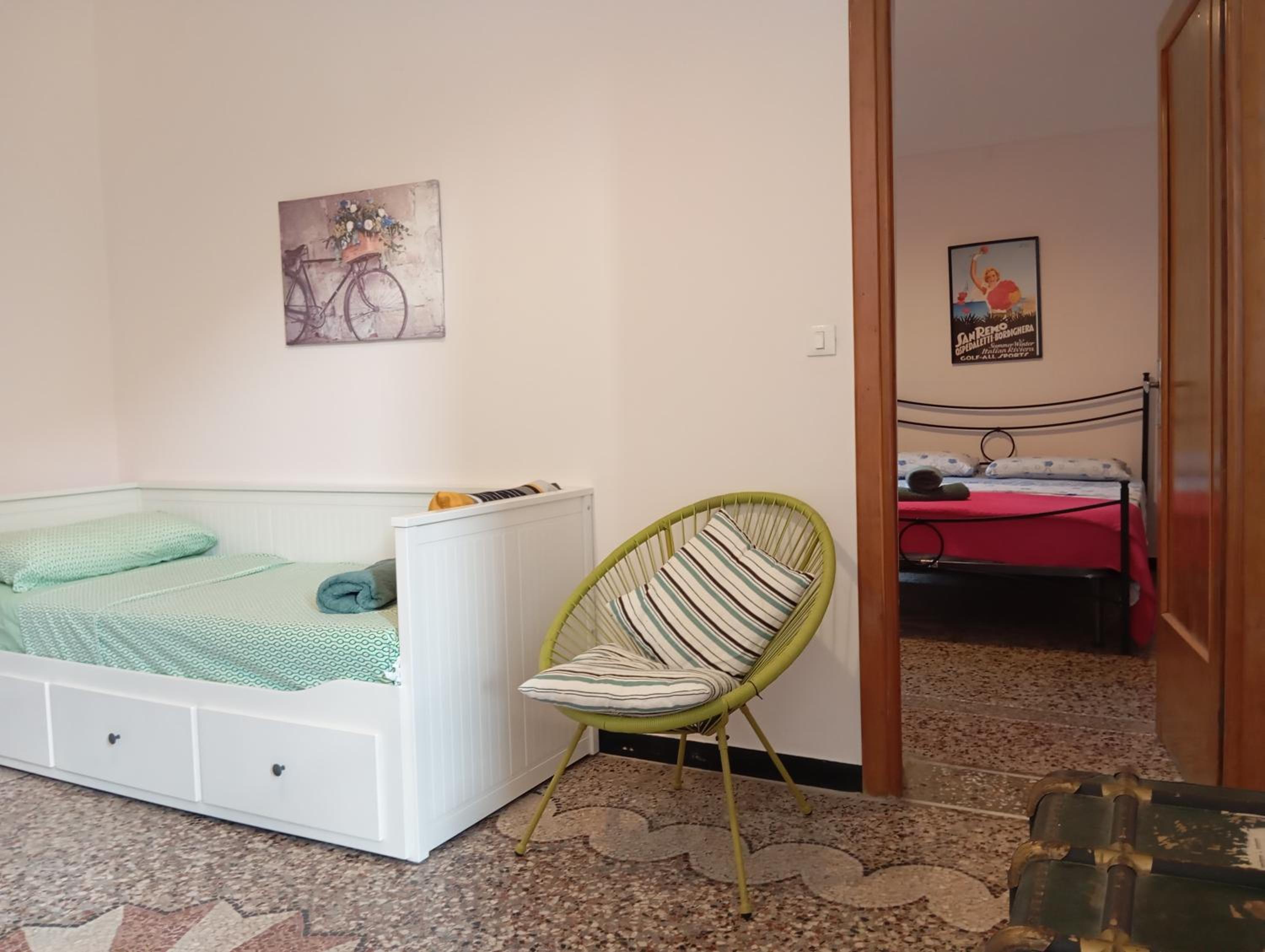 Medieval Pieve, holiday home with garden, WiFi & parking