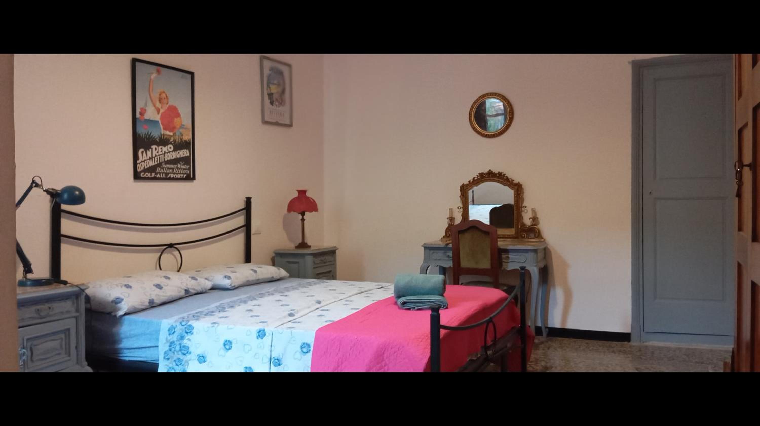 Medieval Pieve, holiday home with garden, WiFi & parking