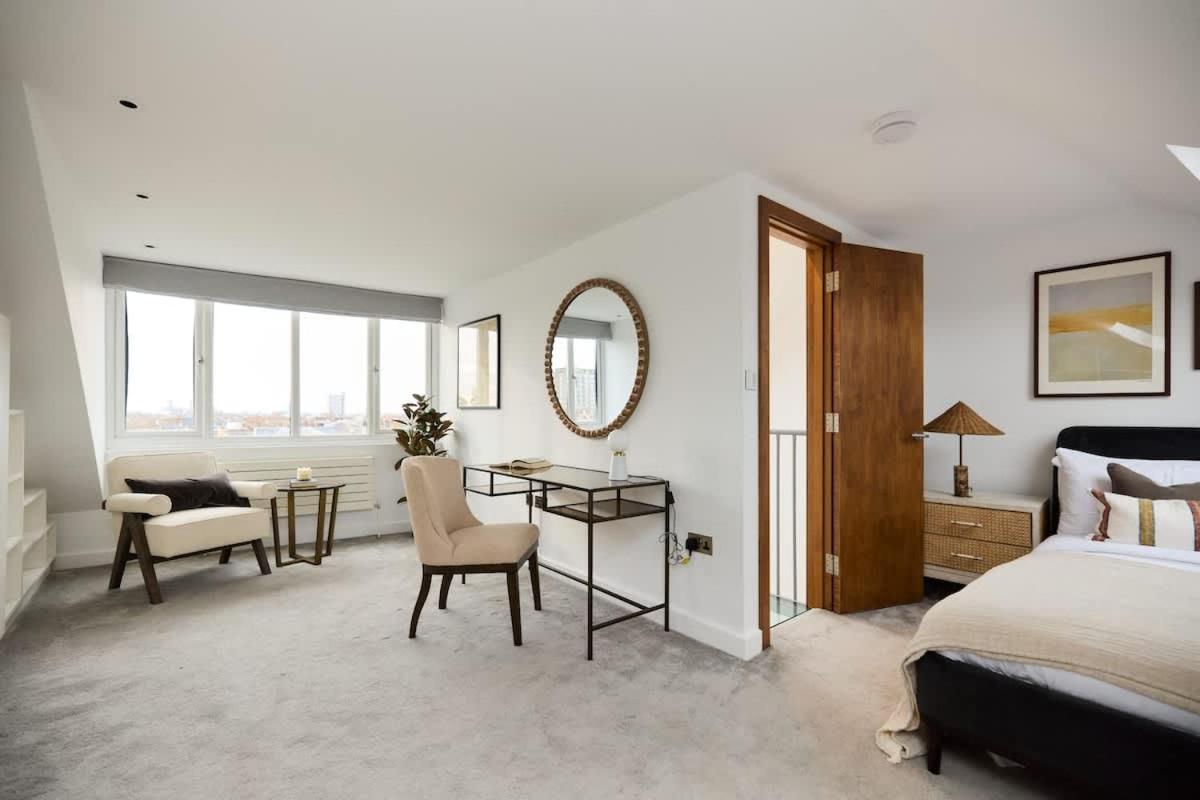 The Hamilton Gardens Hideaway - Modern 4BDR Home with Garden