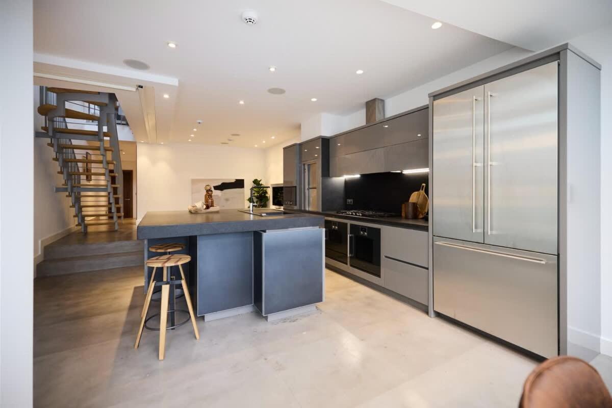 The Hamilton Gardens Hideaway - Modern 4BDR Home with Garden