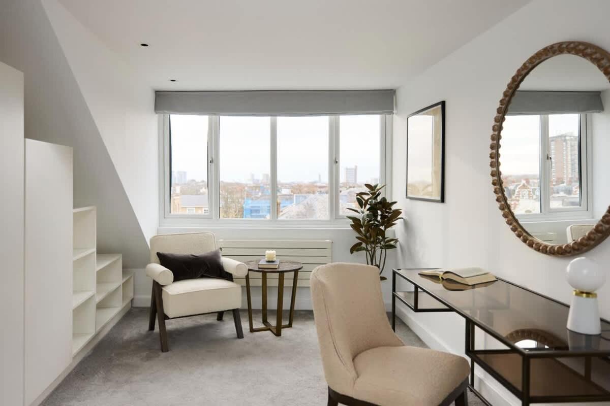 The Hamilton Gardens Hideaway - Modern 4BDR Home with Garden