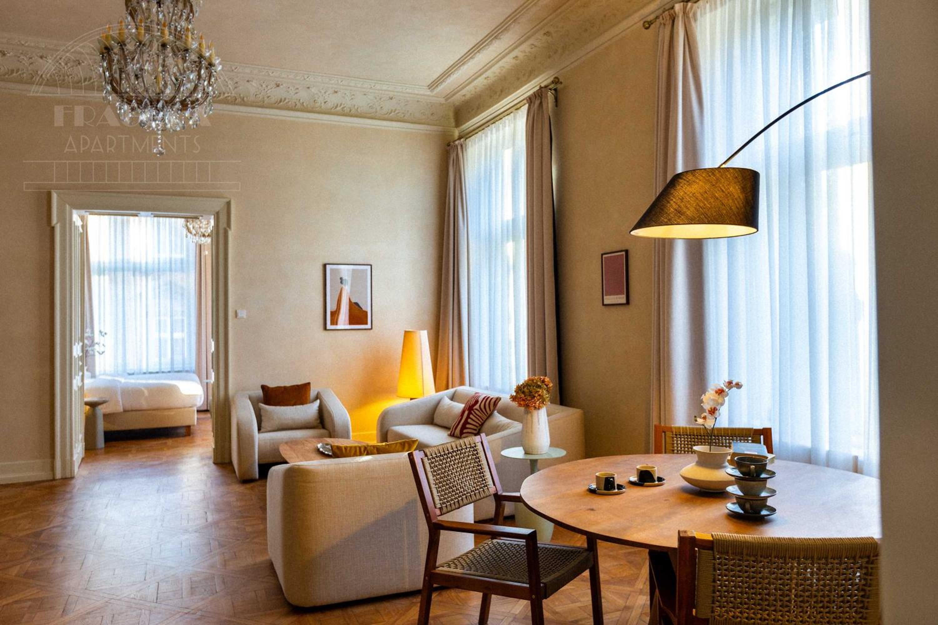 Fragola Apartments Le Jardin - classy, spacious Old Town apartments