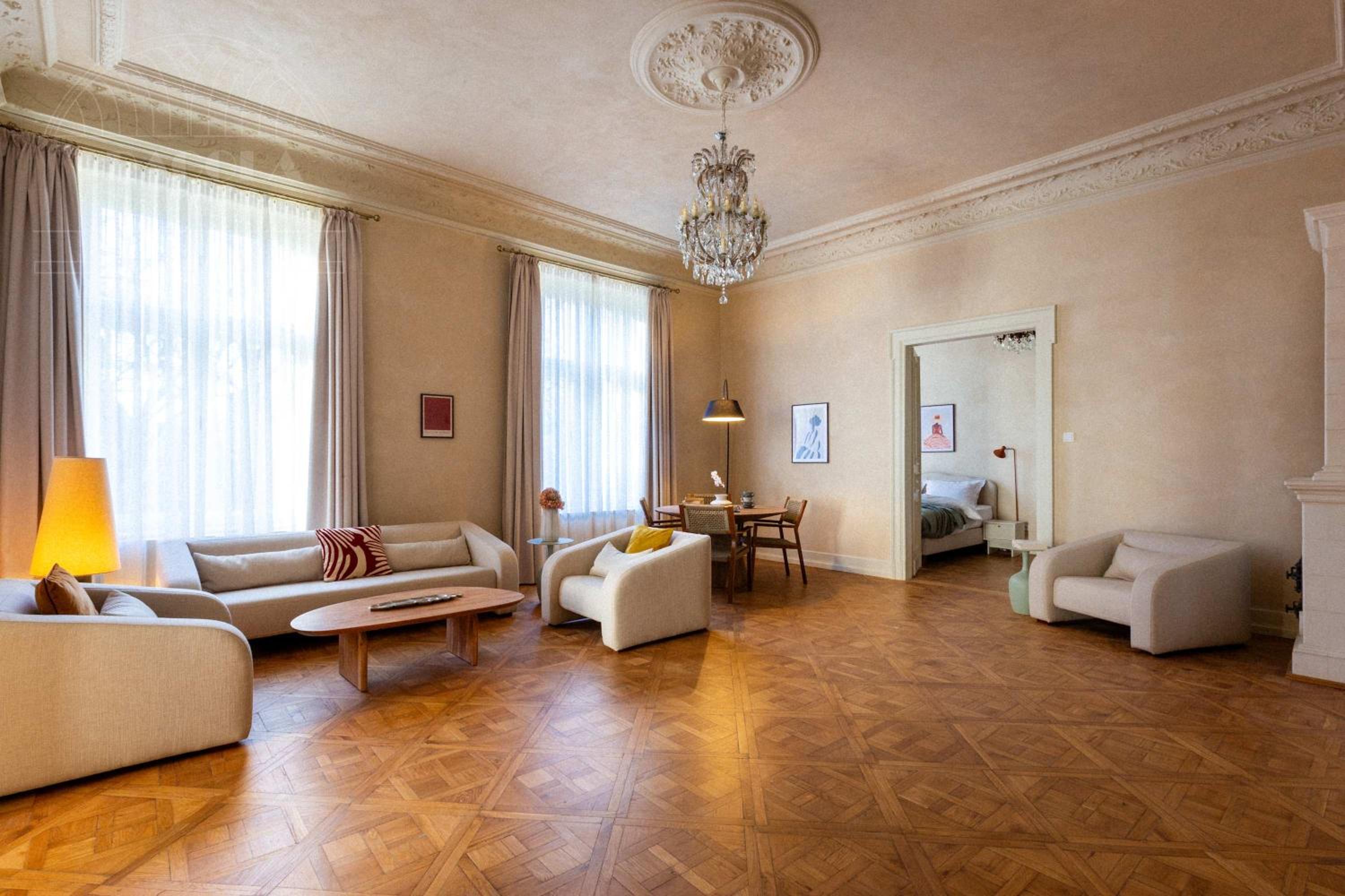 Fragola Apartments Le Jardin - classy, spacious Old Town apartments