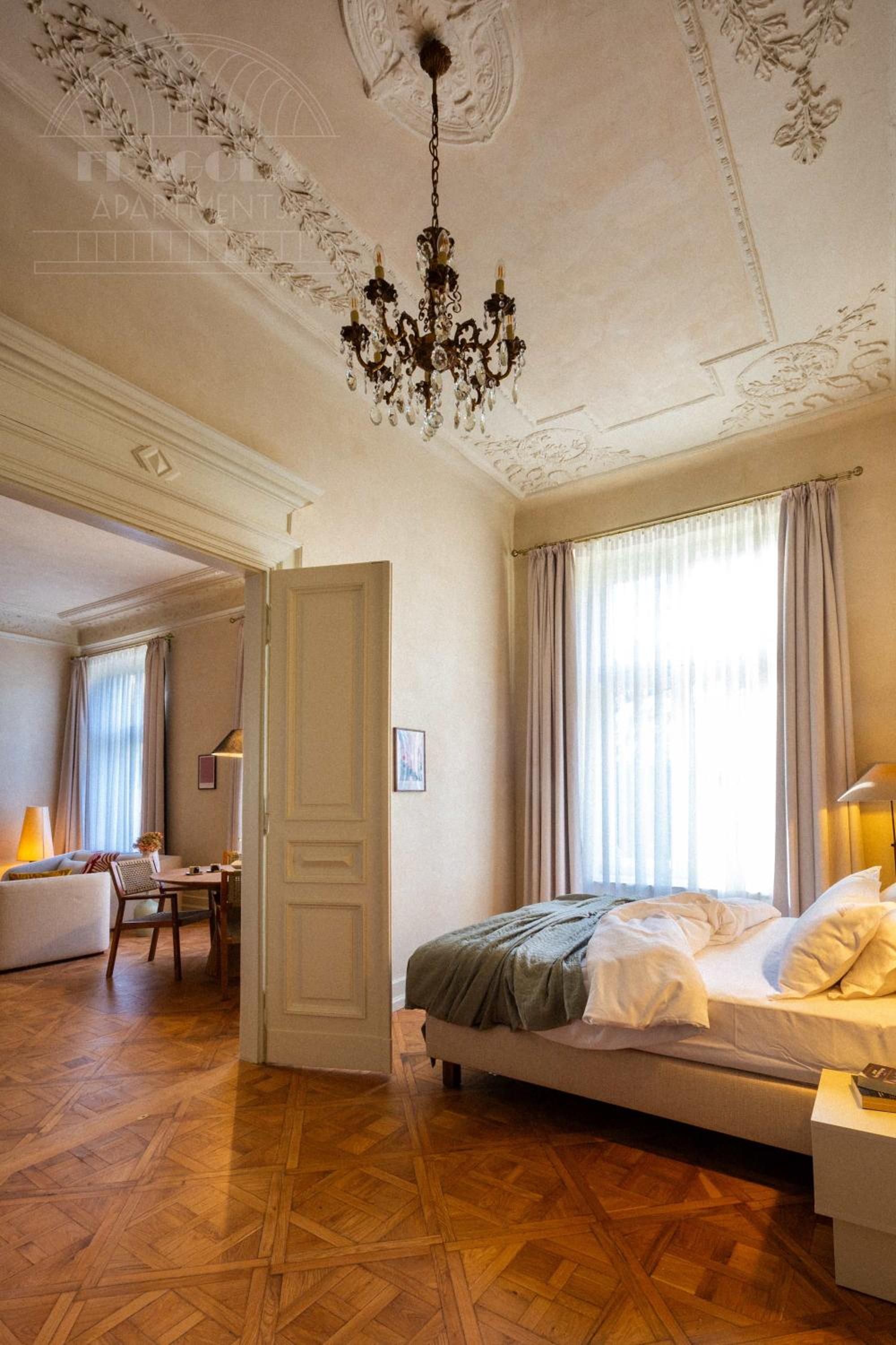 Fragola Apartments Le Jardin - classy, spacious Old Town apartments