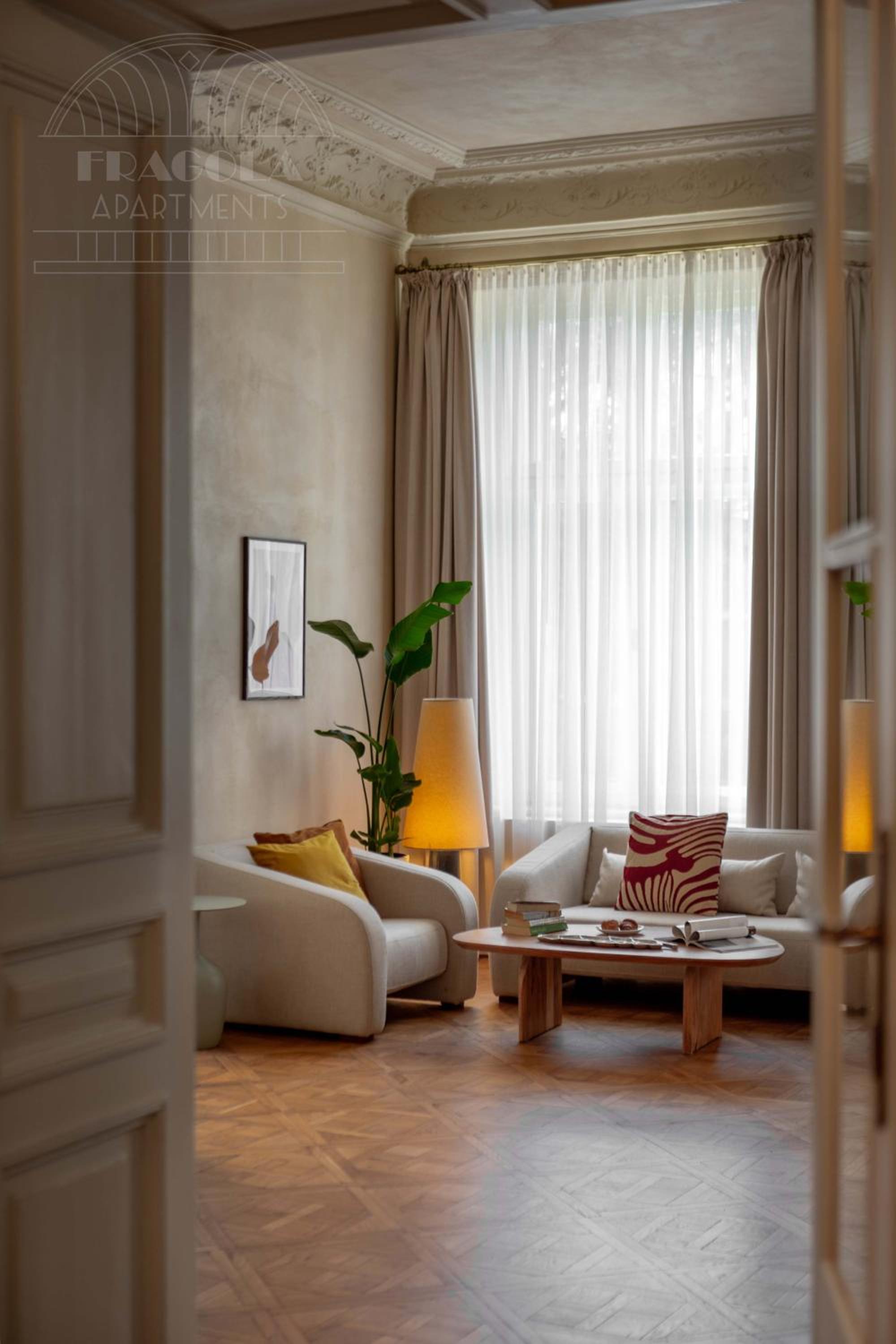 Fragola Apartments Le Jardin - classy, spacious Old Town apartments