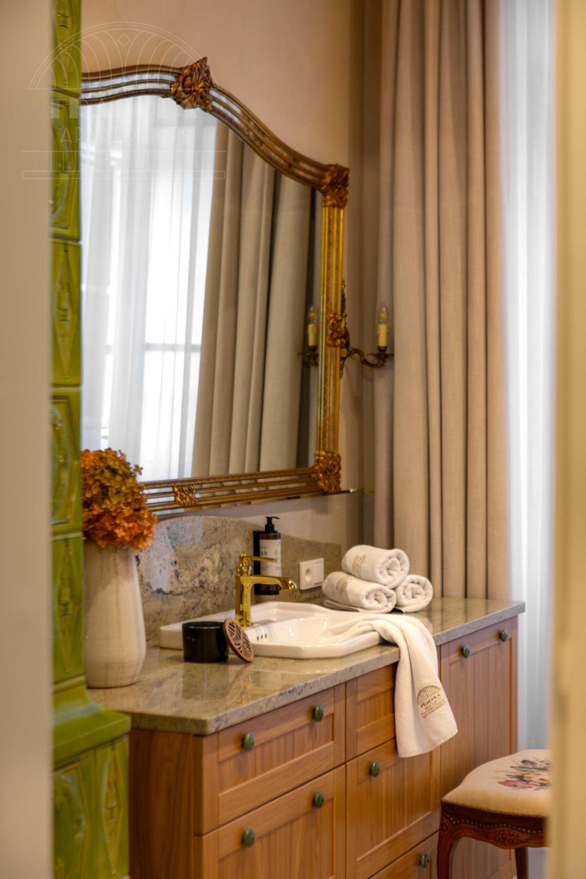 Fragola Apartments Le Jardin - classy, spacious Old Town apartments