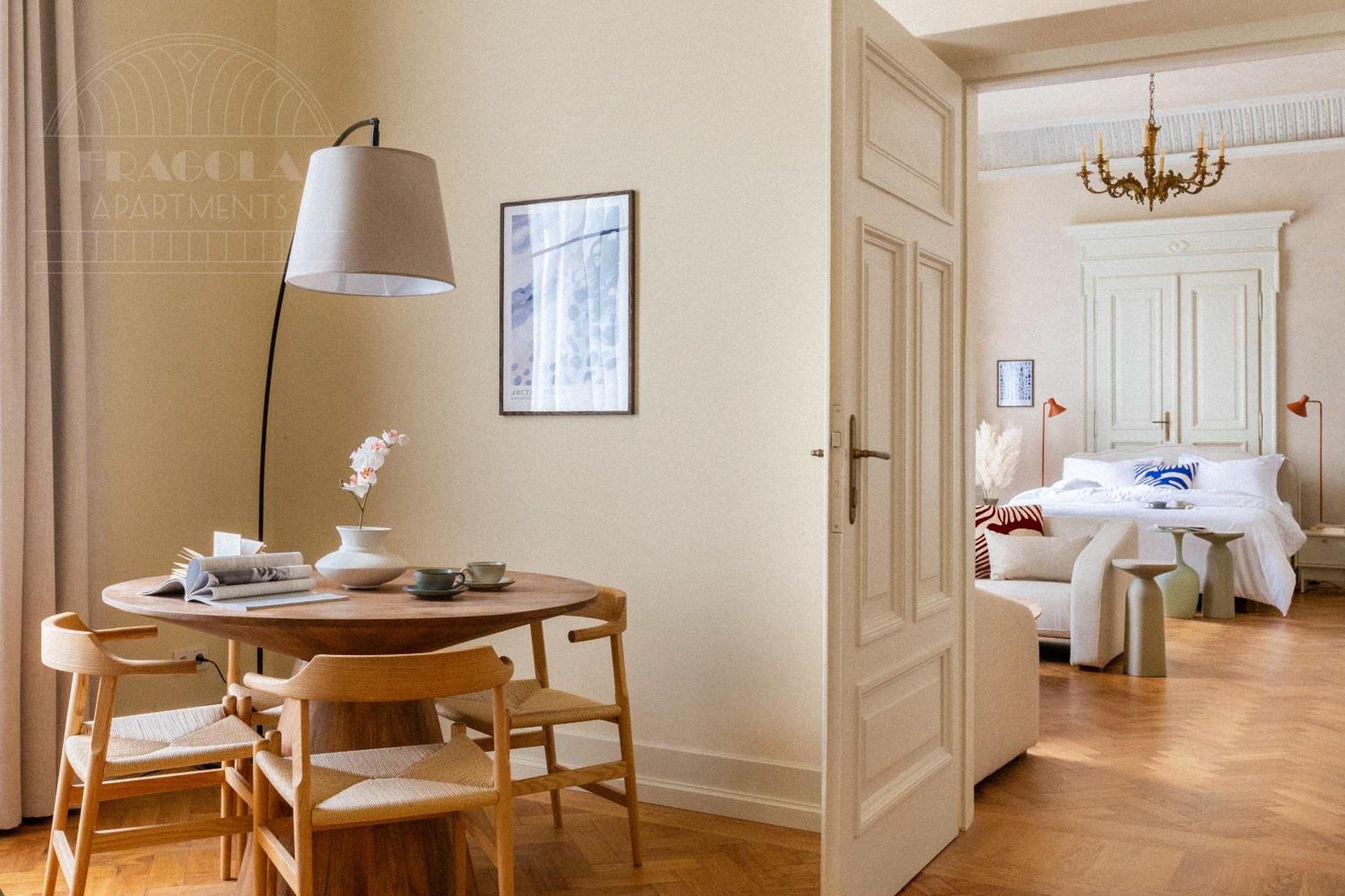 Fragola Apartments Le Jardin - classy, spacious Old Town apartments