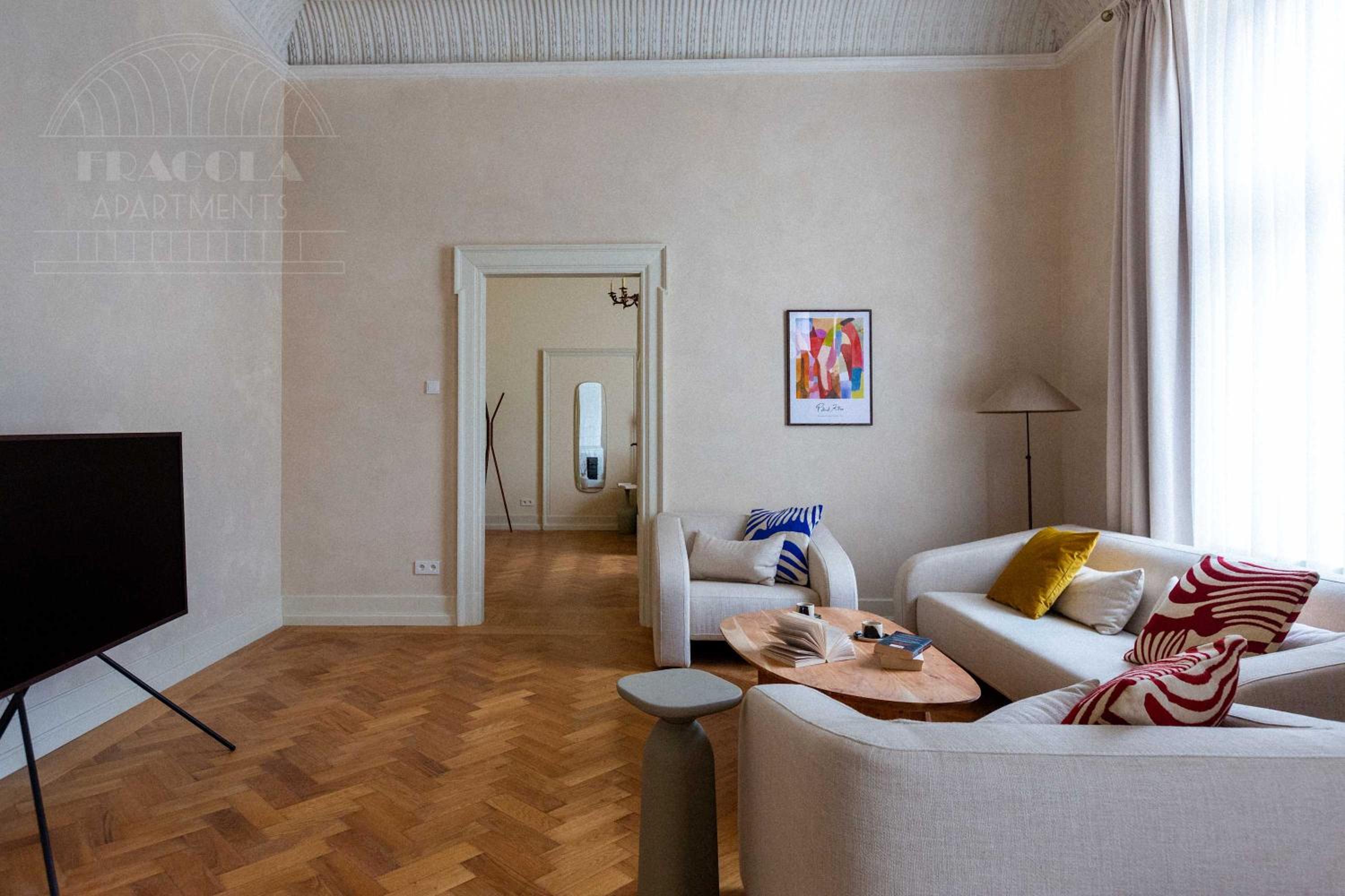 Fragola Apartments Le Jardin - classy, spacious Old Town apartments