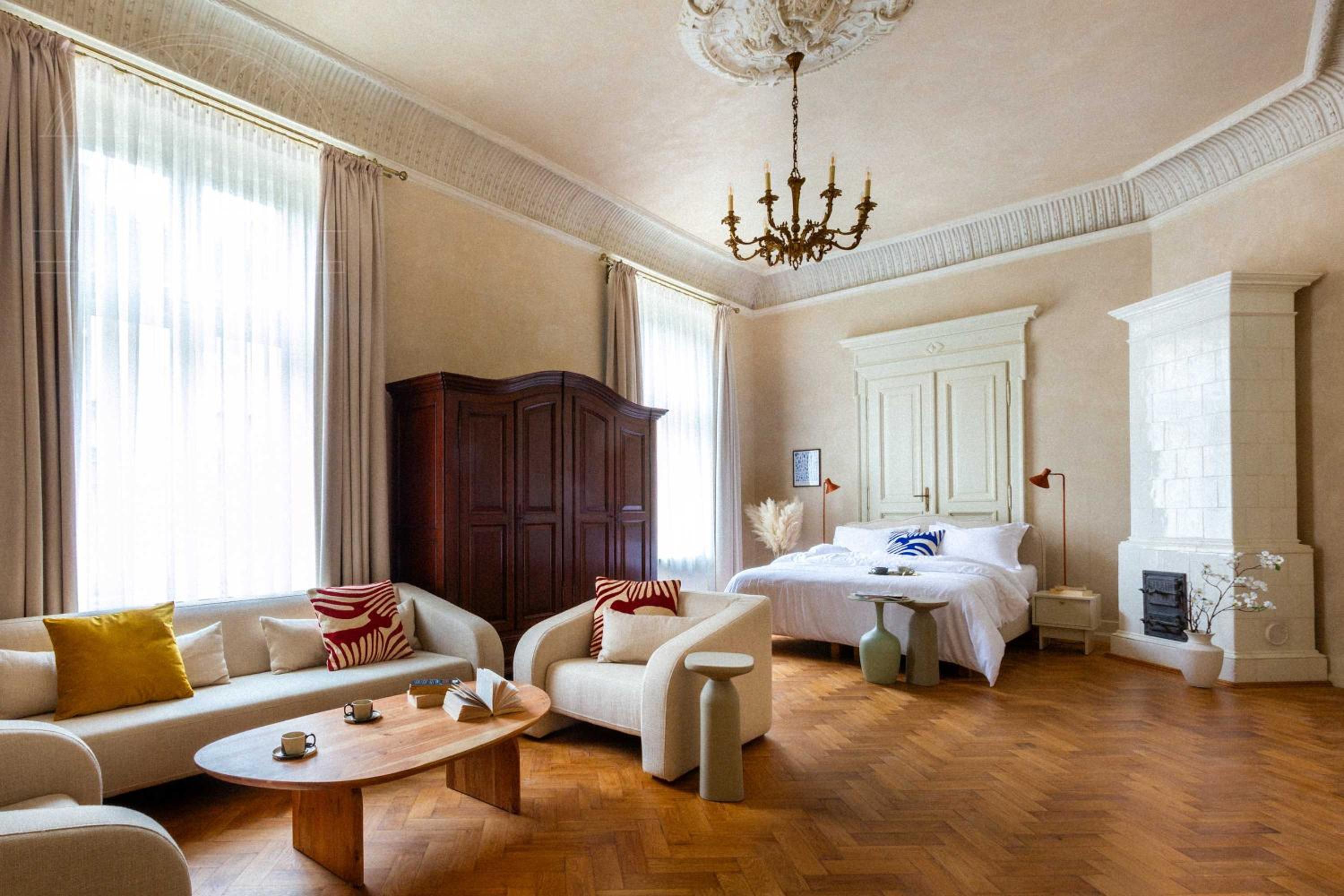 Fragola Apartments Le Jardin - classy, spacious Old Town apartments