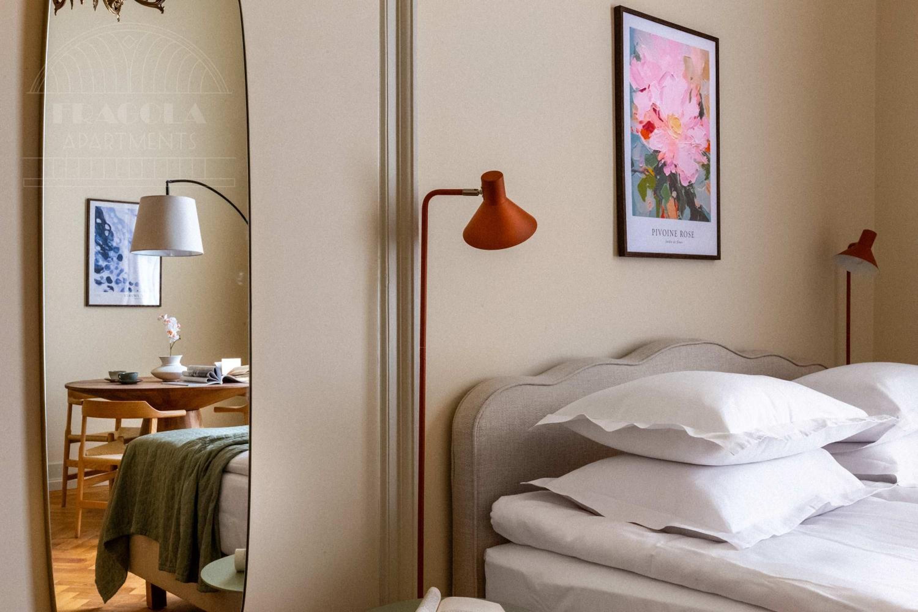Fragola Apartments Le Jardin - classy, spacious Old Town apartments