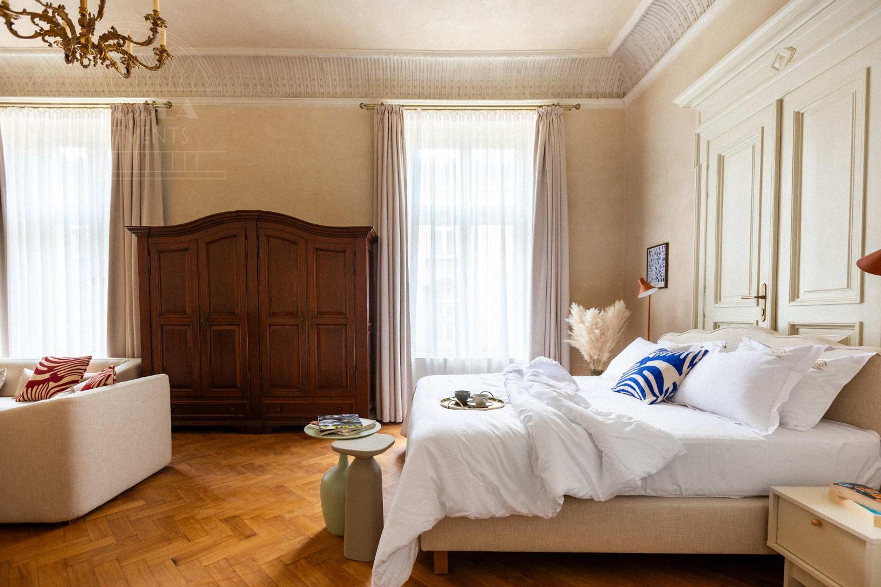 Fragola Apartments Le Jardin - classy, spacious Old Town apartments