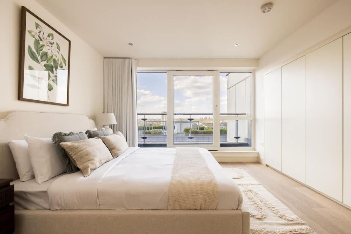 The Thames View - Stunning 3BDR Apartment with Terrace