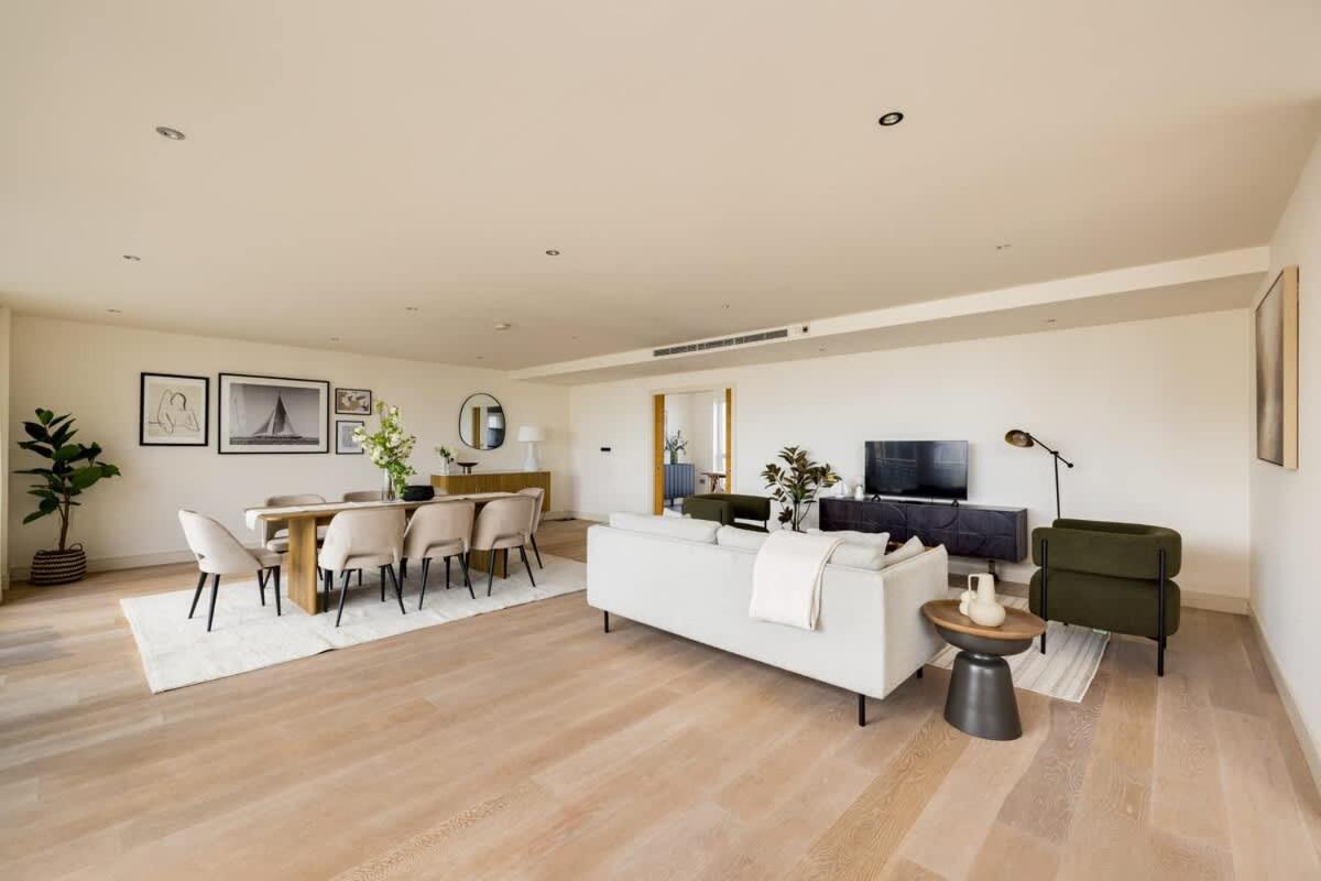 The Thames View - Stunning 3BDR Apartment with Terrace