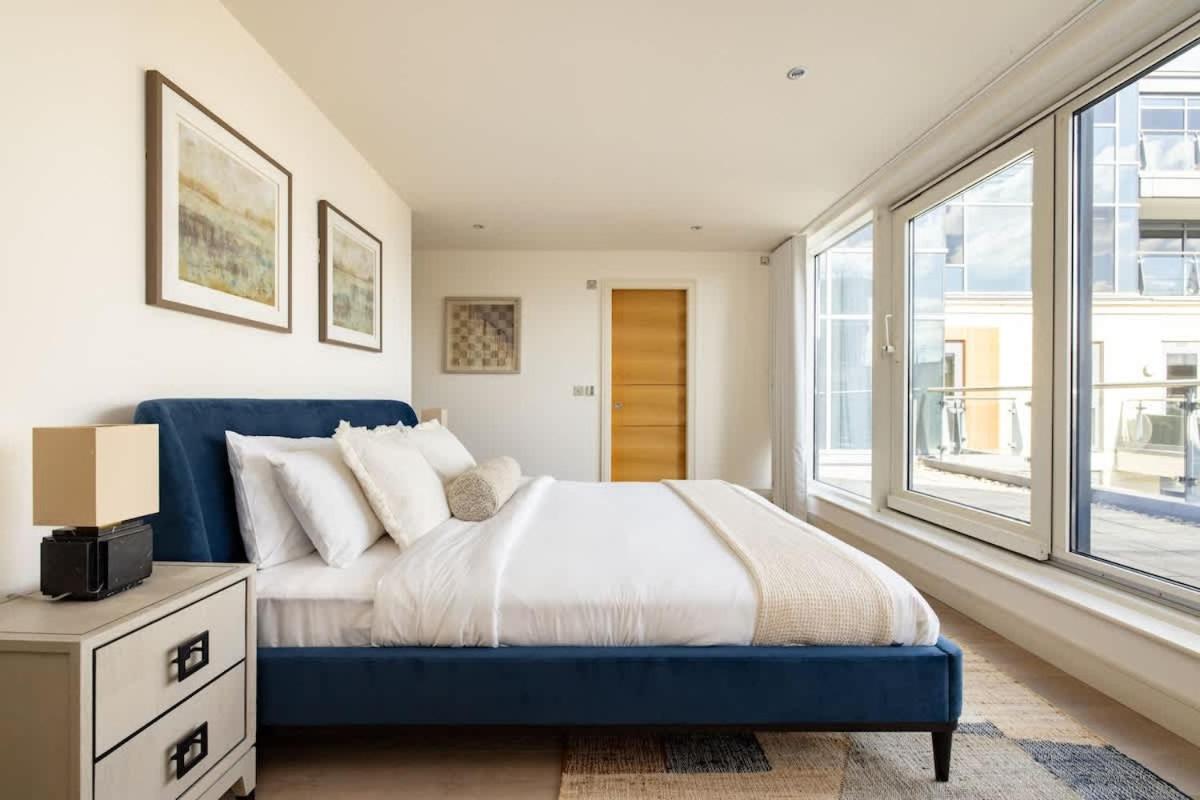The Thames View - Stunning 3BDR Apartment with Terrace