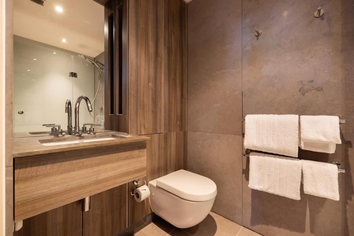 The Thames View - Stunning 3BDR Apartment with Terrace