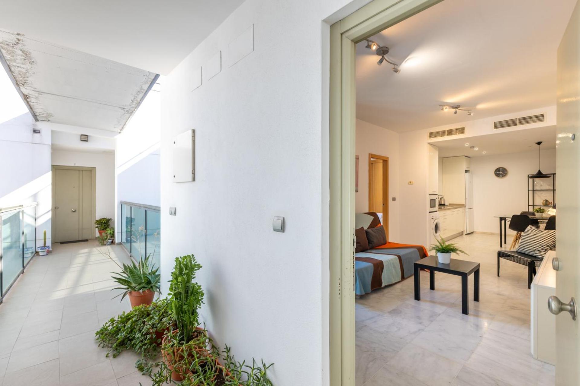 Arrayan Central Suite by Valcambre