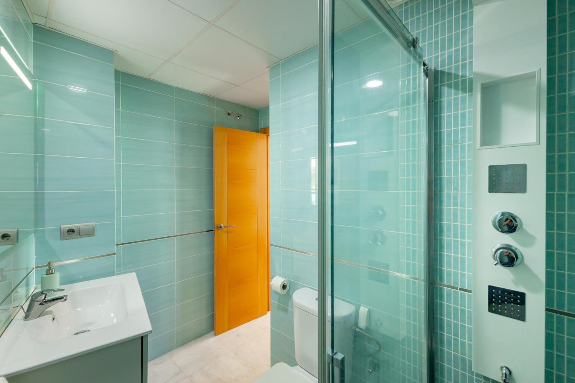 Arrayan Central Suite by Valcambre