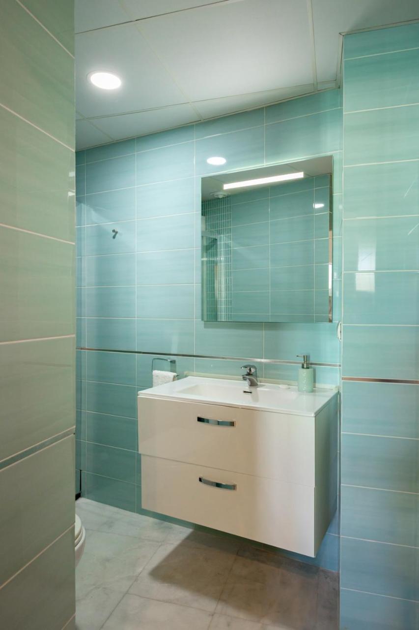Arrayan Central Suite by Valcambre