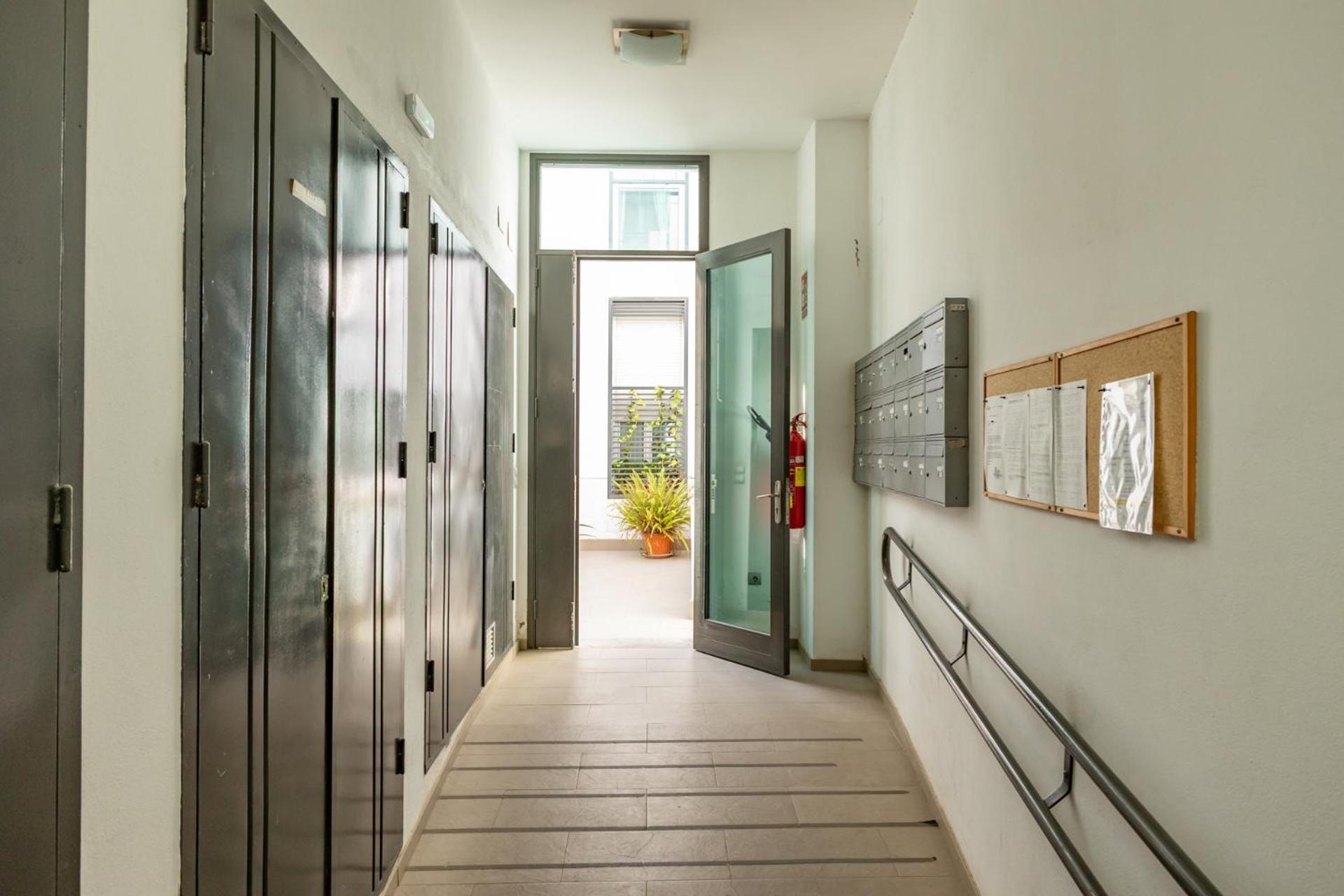 Arrayan Central Suite by Valcambre
