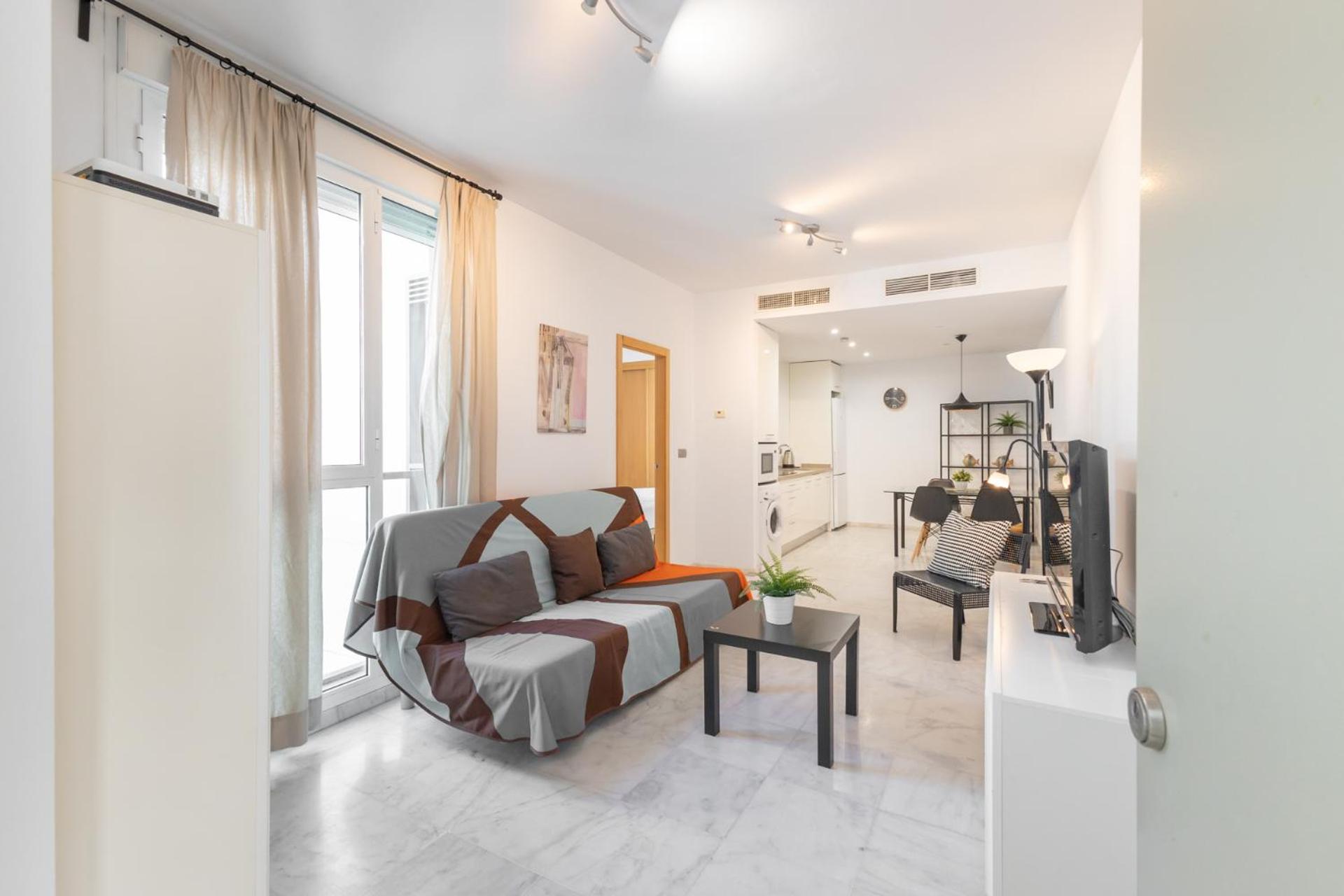 Arrayan Central Suite by Valcambre