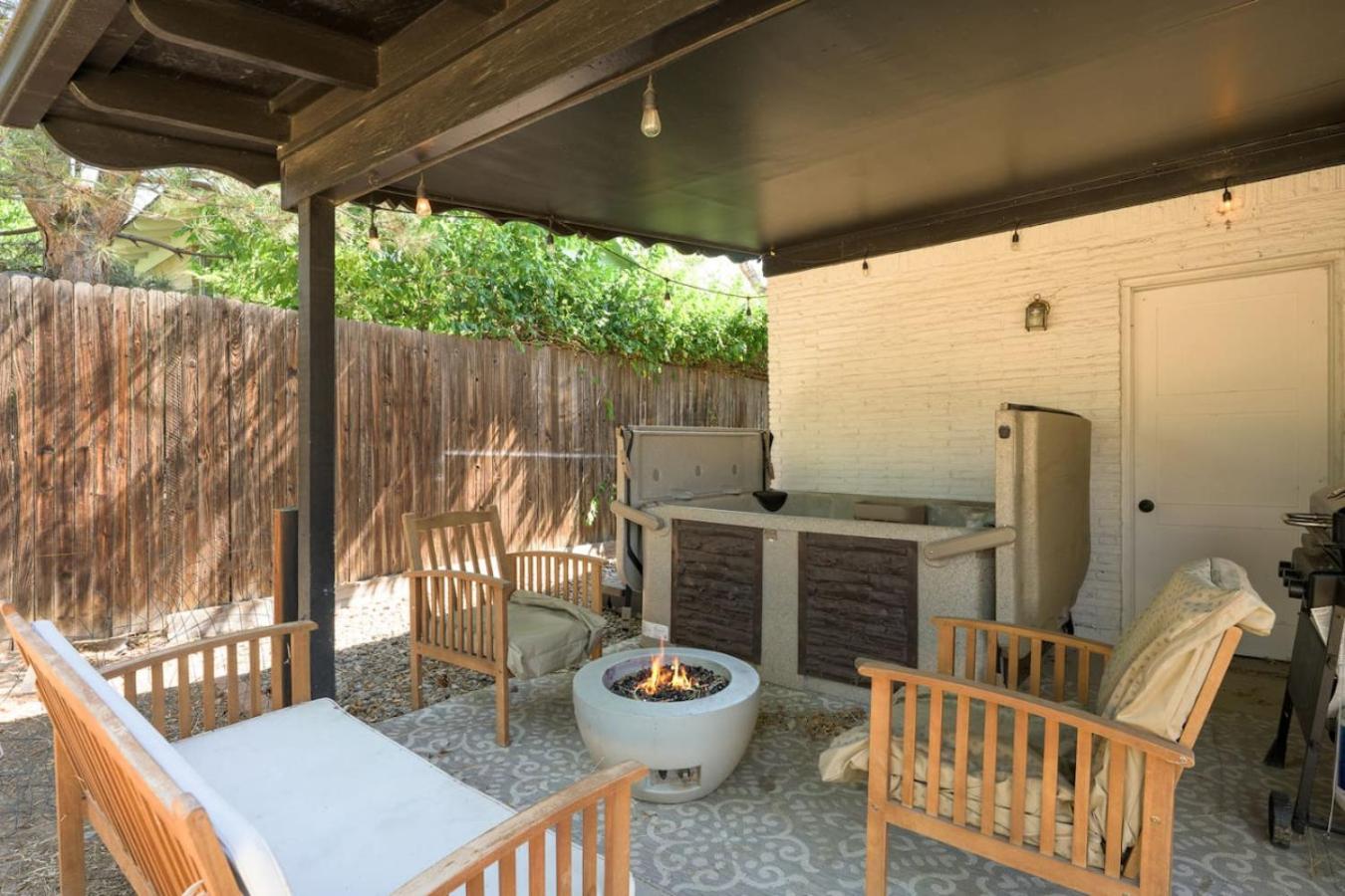 Mile High Haven, HOT TUB, 5BR