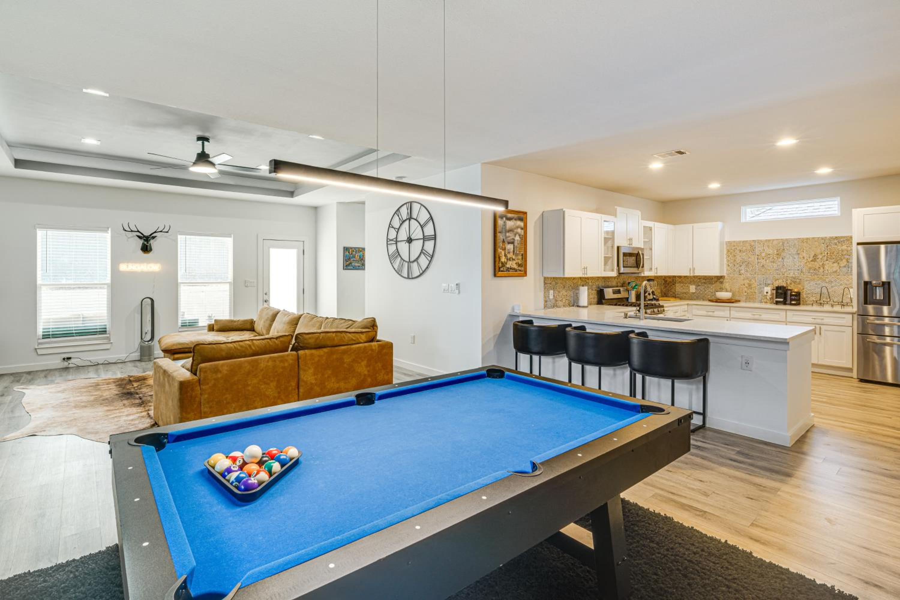 3 Mi to Dtwn Dallas Getaway with Game Area!
