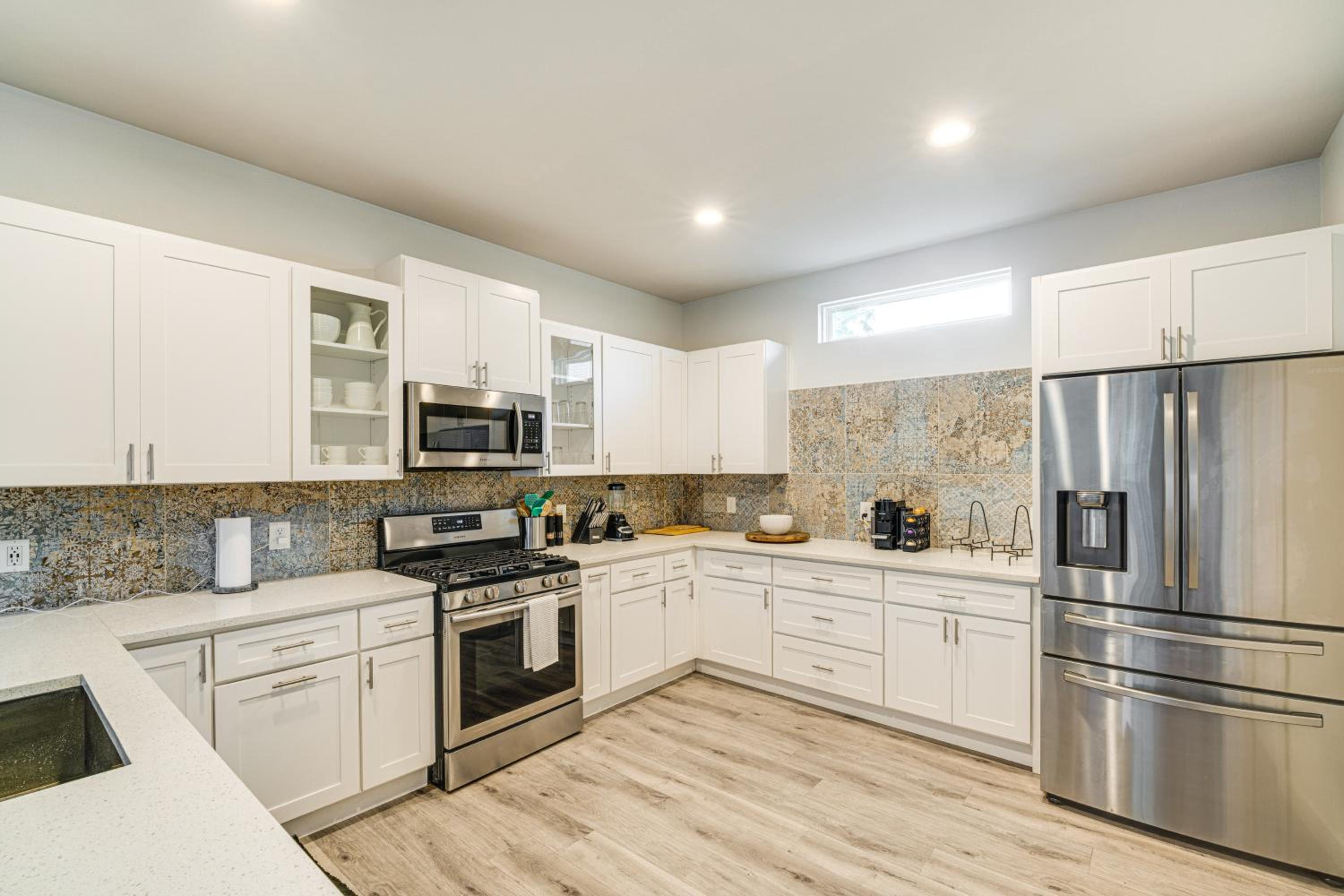 3 Mi to Dtwn Dallas Getaway with Game Area!