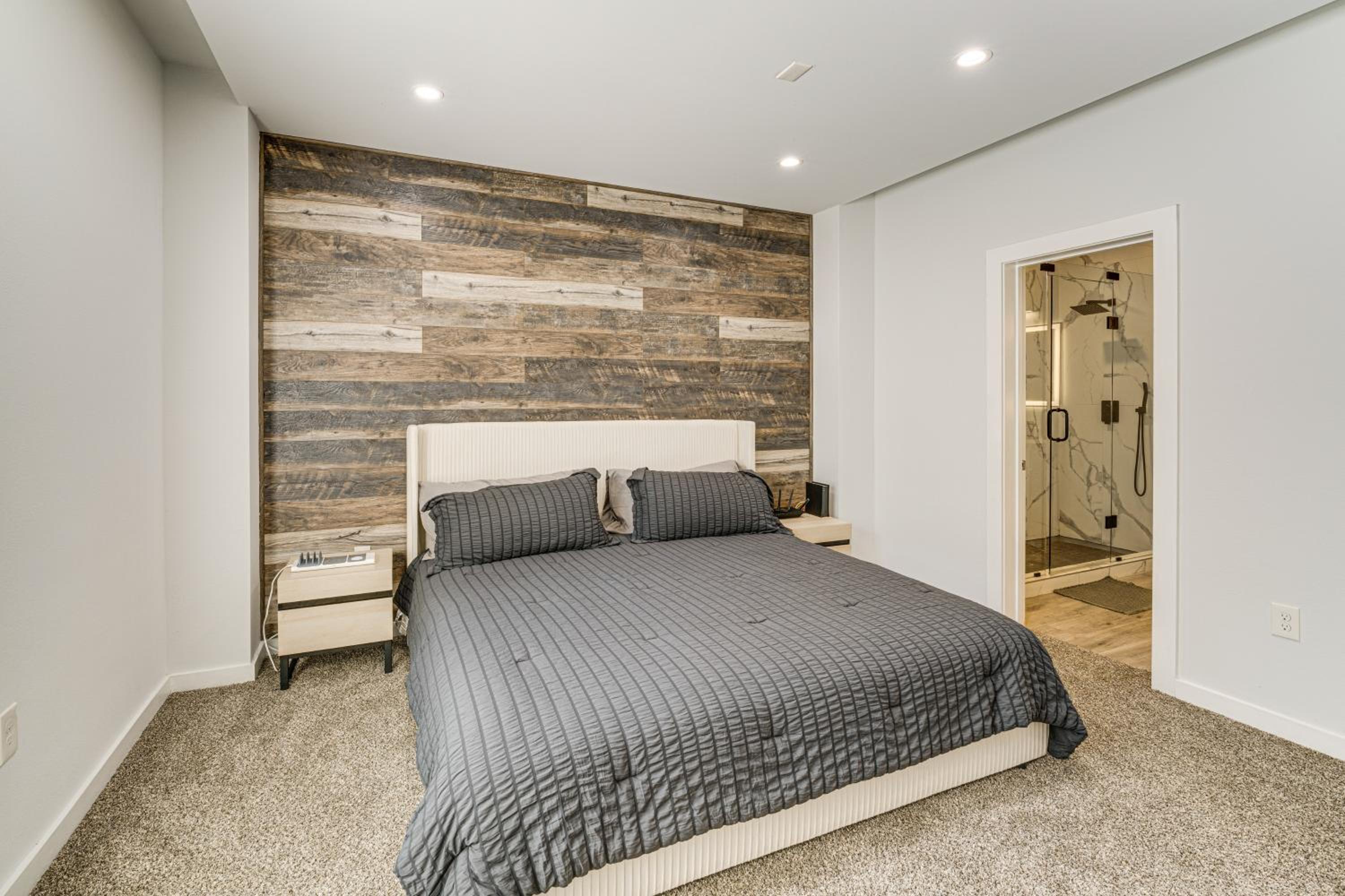 3 Mi to Dtwn Dallas Getaway with Game Area!