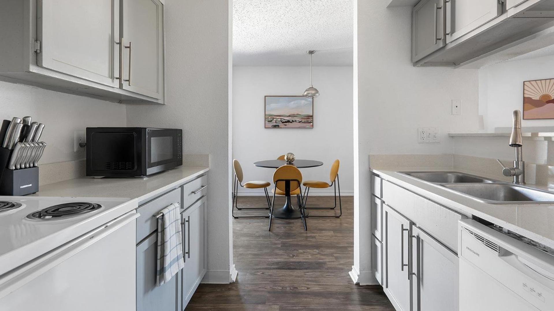 Landing Apartments - Austin